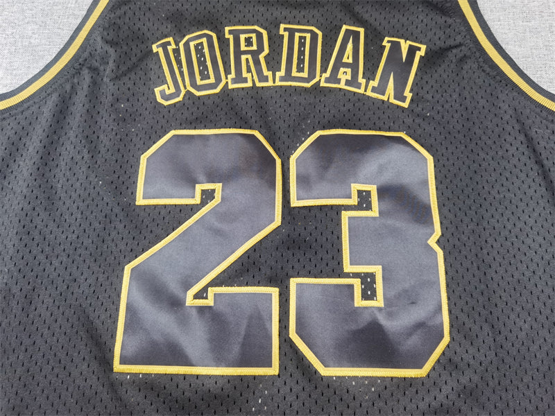 Men's Chicago Bulls Michael Jordan #23 Black 1997/98 Hardwood Classics Swingman Jersey