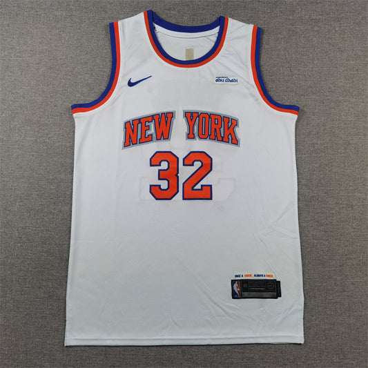 Men's New York Knicks Karl-Anthony Towns #32 White Swingman Jersey - Association Edition