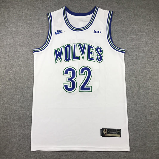 Men's Minnesota Timberwolves Karl-Anthony Towns #32 White Swingman Player Jersey