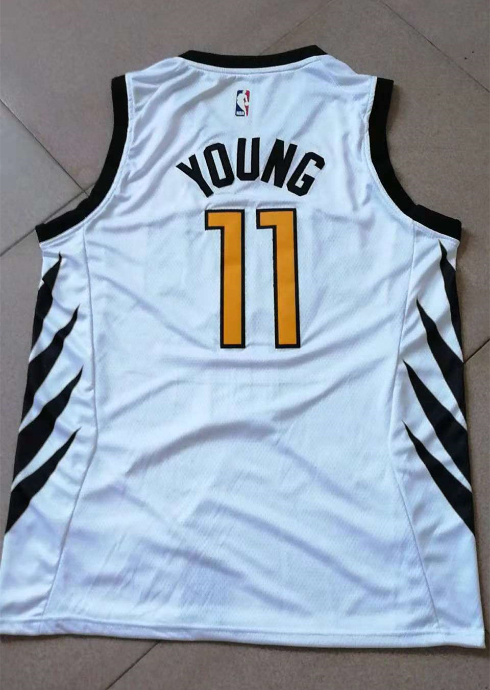 Men's Atlanta Hawks Trae Young #11 NBA White Swingman Jersey