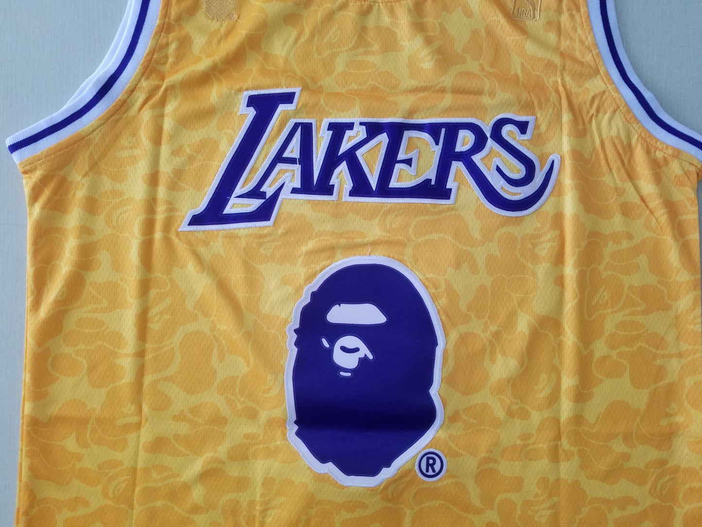 Men's Los Angeles Lakers Yellow 1996-97 Hardwood Classics Swingman Jersey