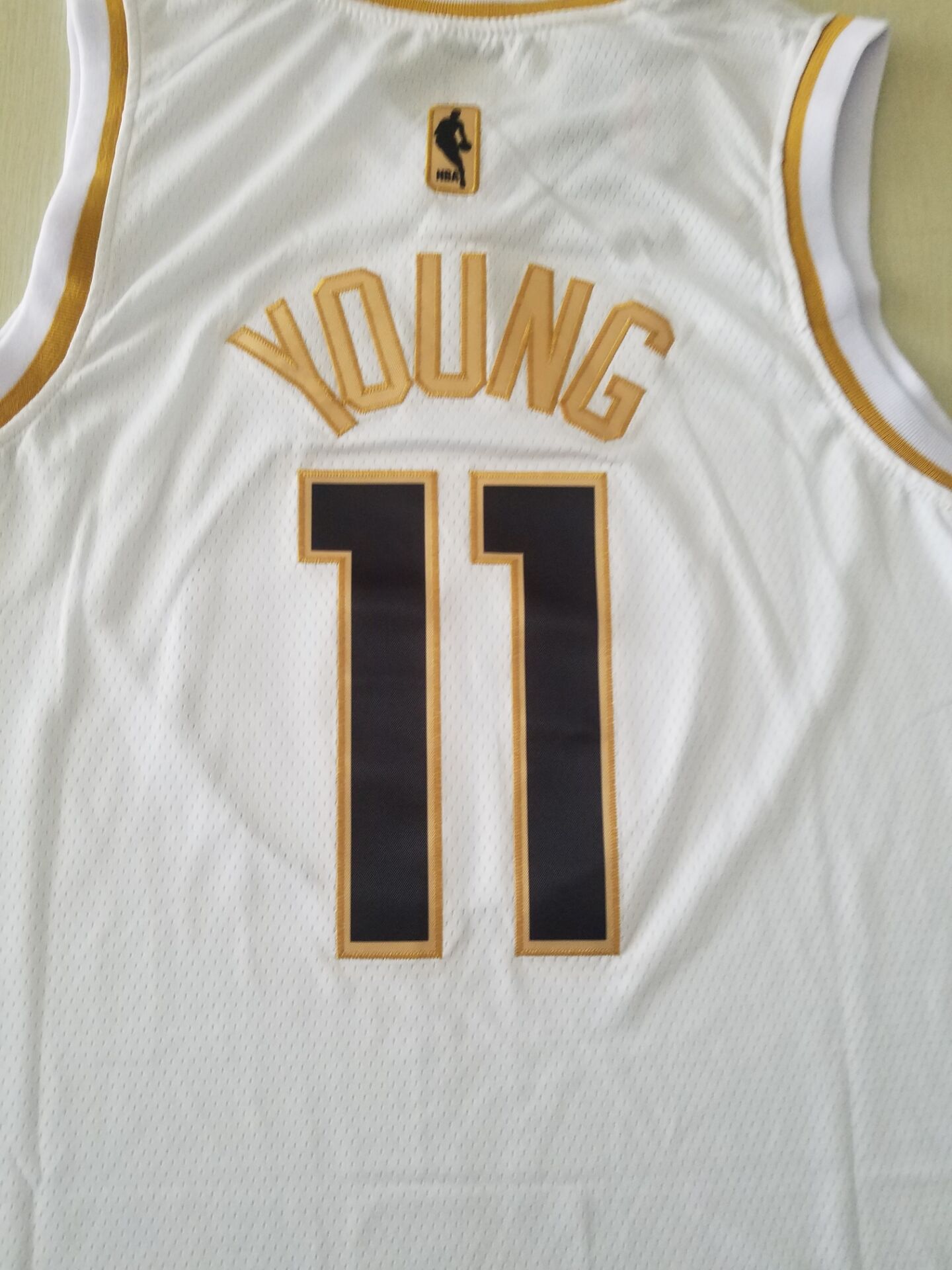 Men's Atlanta Hawks Trae Young #11 White Swingman Jersey