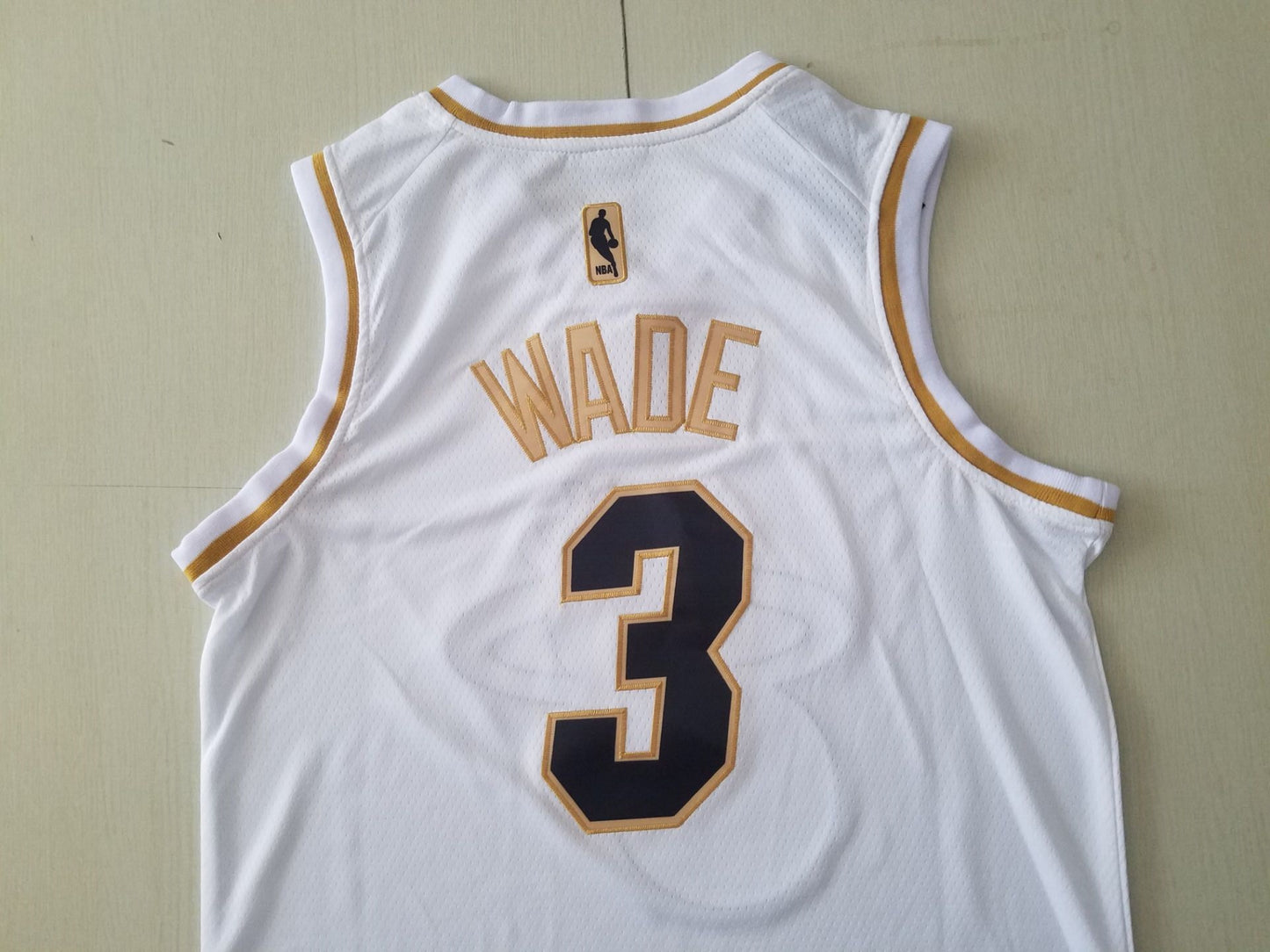 Men's Miami Heat Dwyane Wade #3 White Swingman Player Jersey