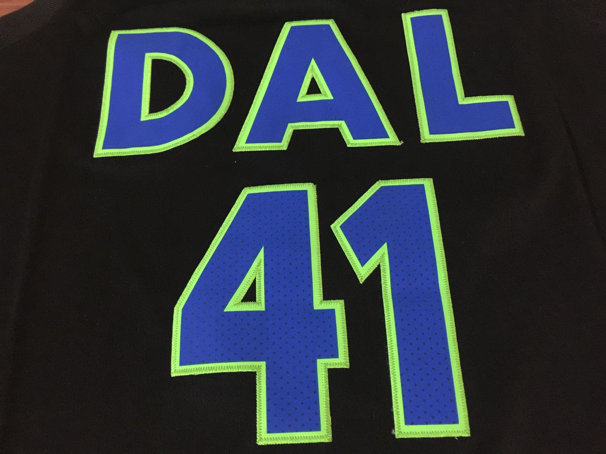 Men's Dallas Mavericks Dirk Nowitzki #41 Black Replica Swingman Jersey