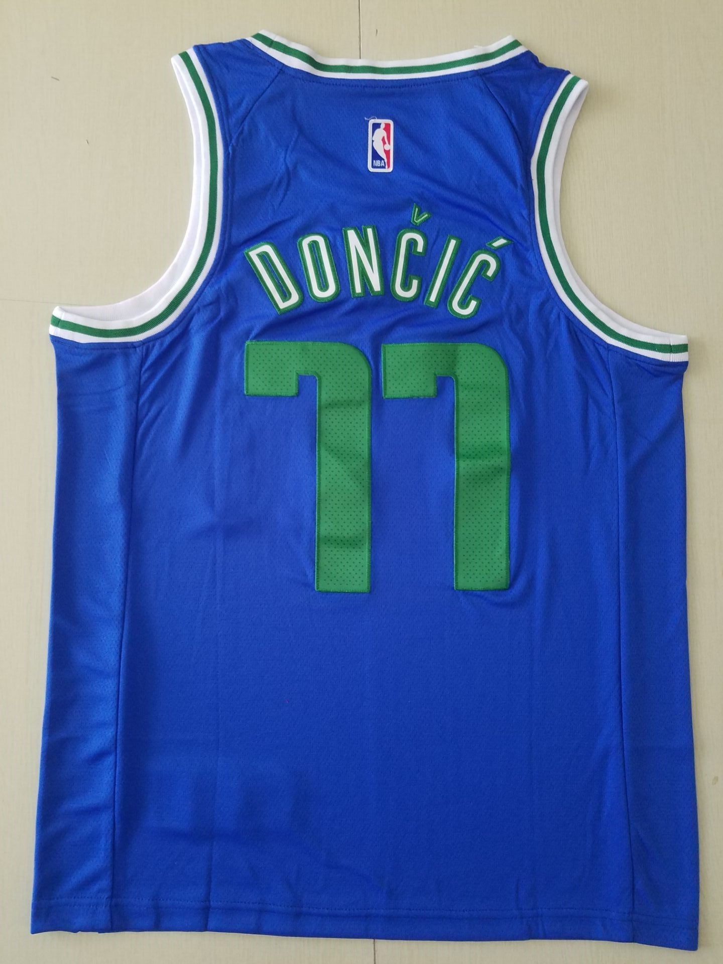 Men's Dallas Mavericks Luka Doncic #77 Blue Classics Swingman Jersey