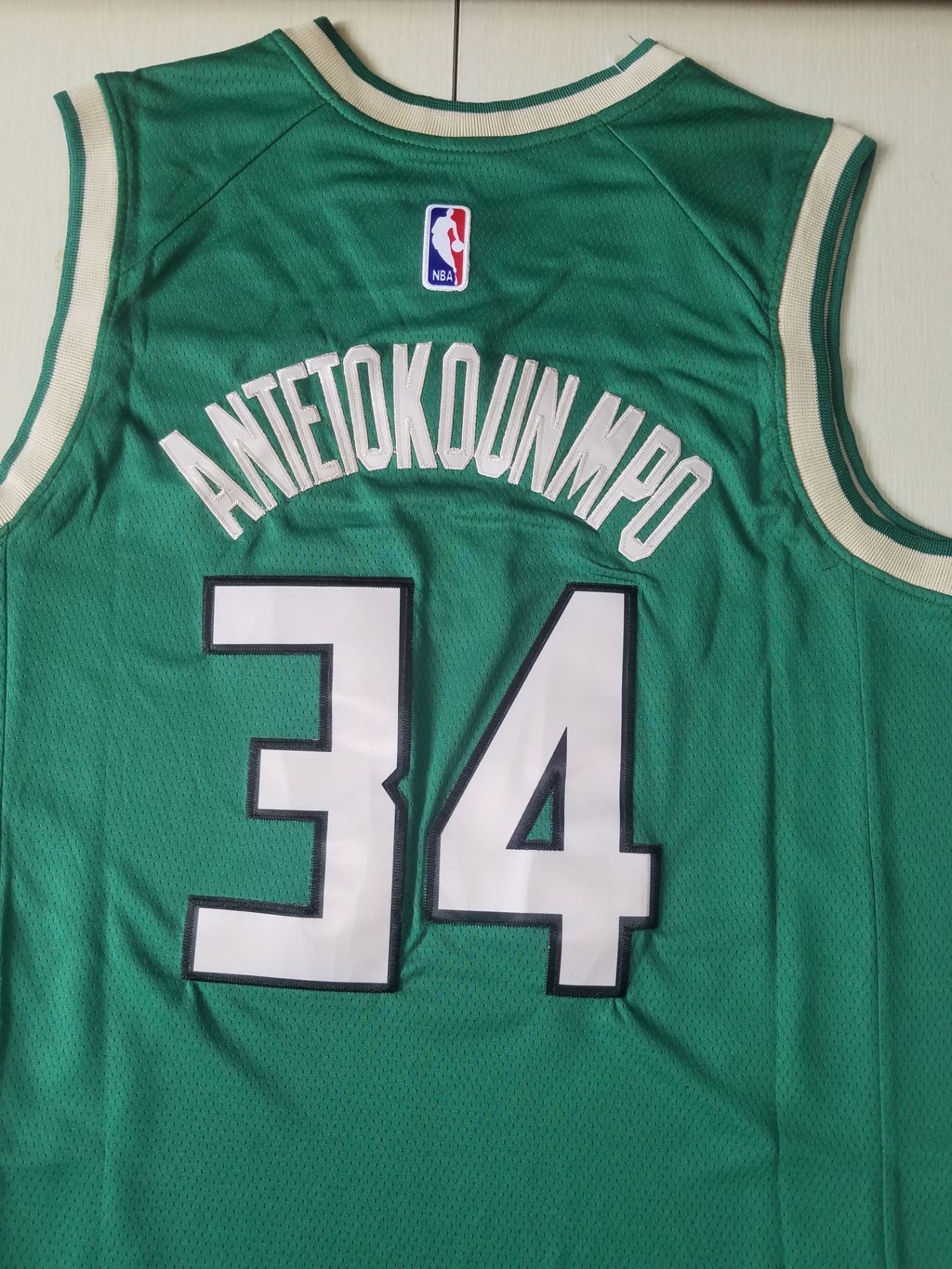 Men's Milwaukee Bucks Giannis Antetokounmpo #34 Green Swingman Jersey