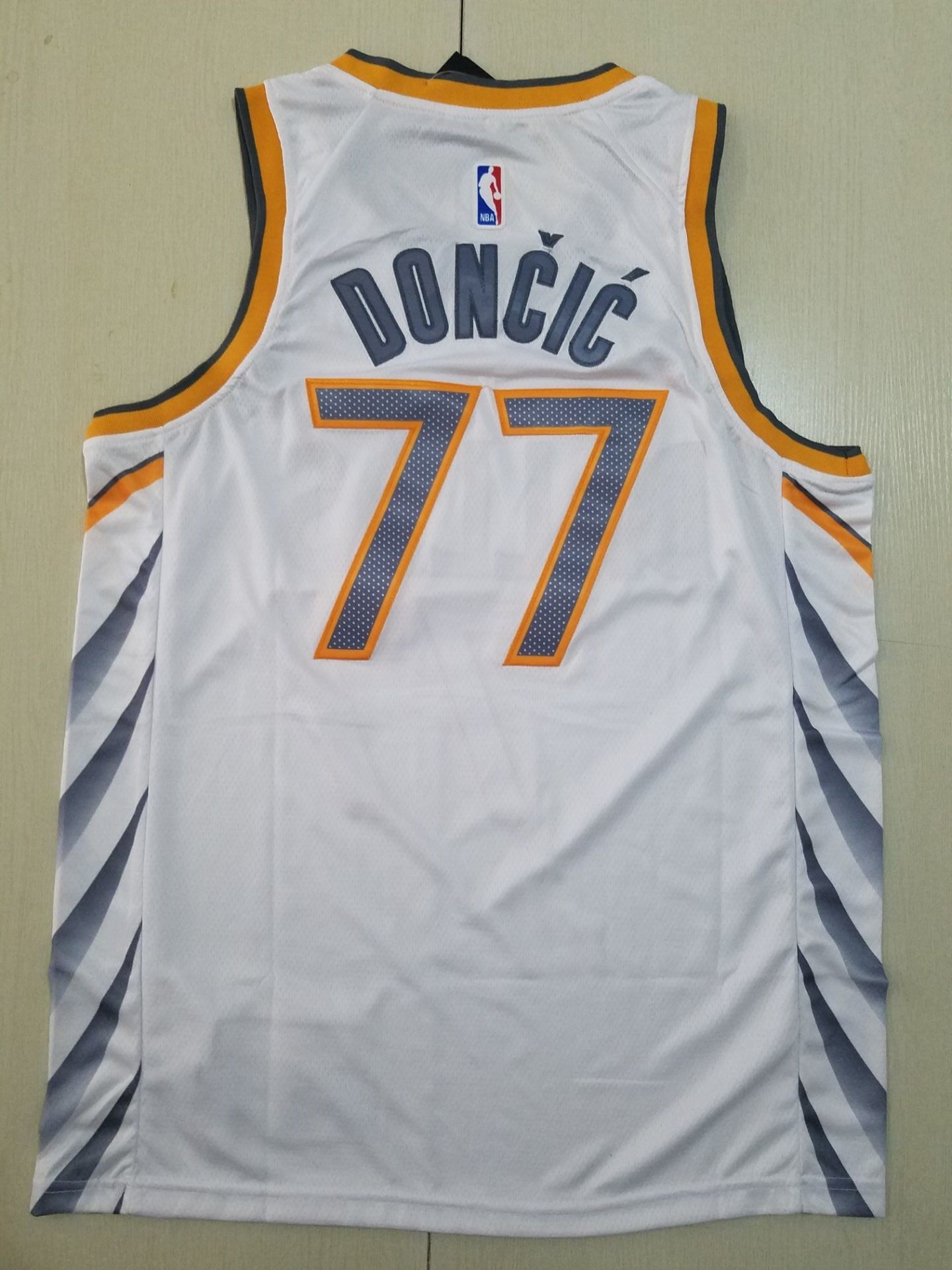 Men's Dallas Mavericks Luka Doncic White 2020/21 Swingman Jersey - City Edition