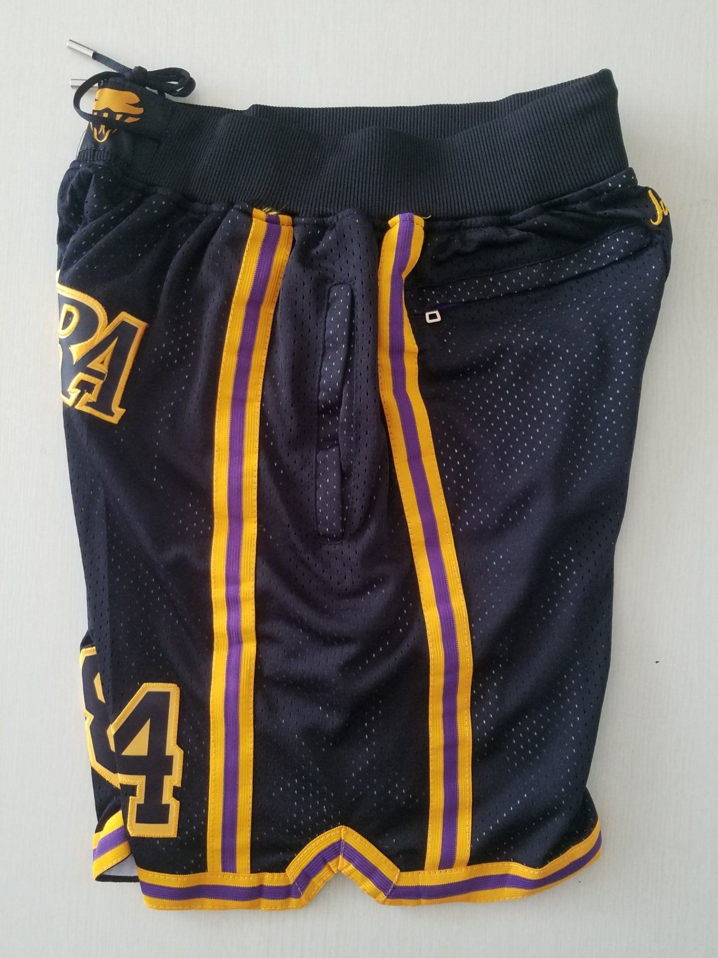 MEN?¡¥S LOS ANGELES LAKERS MAMBA Black BASKETBALL SHORTS