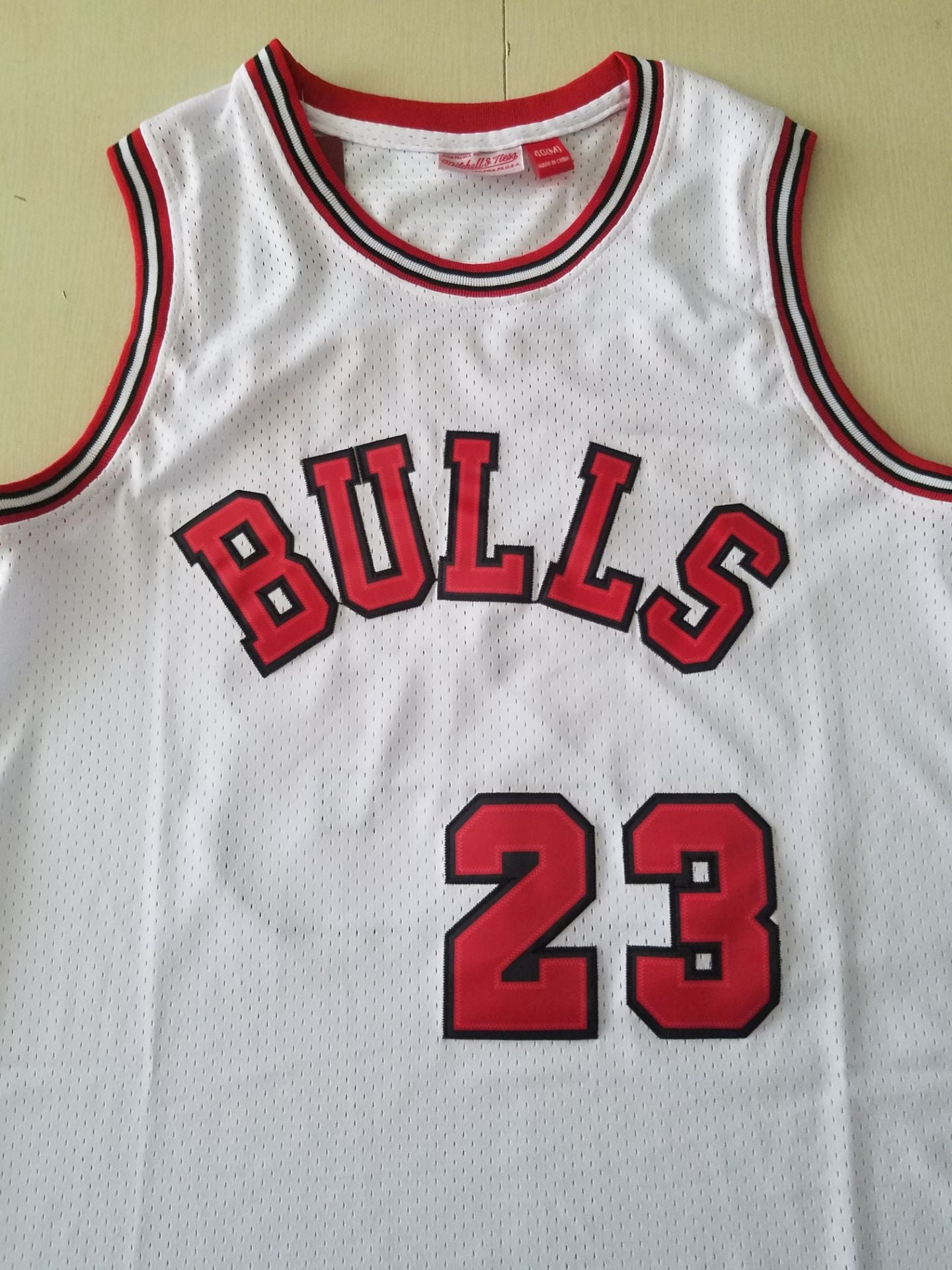 Men's Chicago Bulls Michael Jordan White 1984-85 Hardwood Classics Jersey