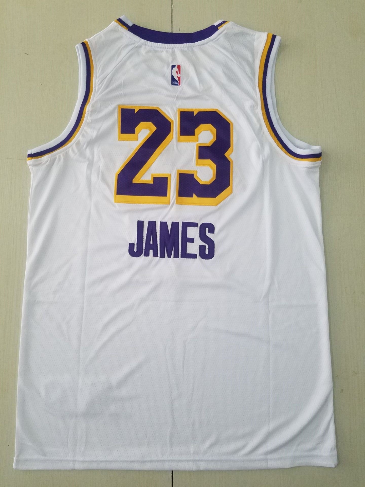 Men's Los Angeles Lakers LeBron James #23 NBA White Swingman Player Jersey