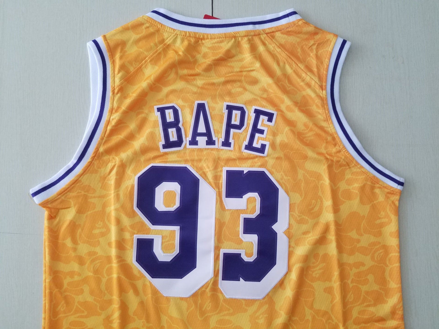 Men's Los Angeles Lakers Yellow 1996-97 Hardwood Classics Swingman Jersey