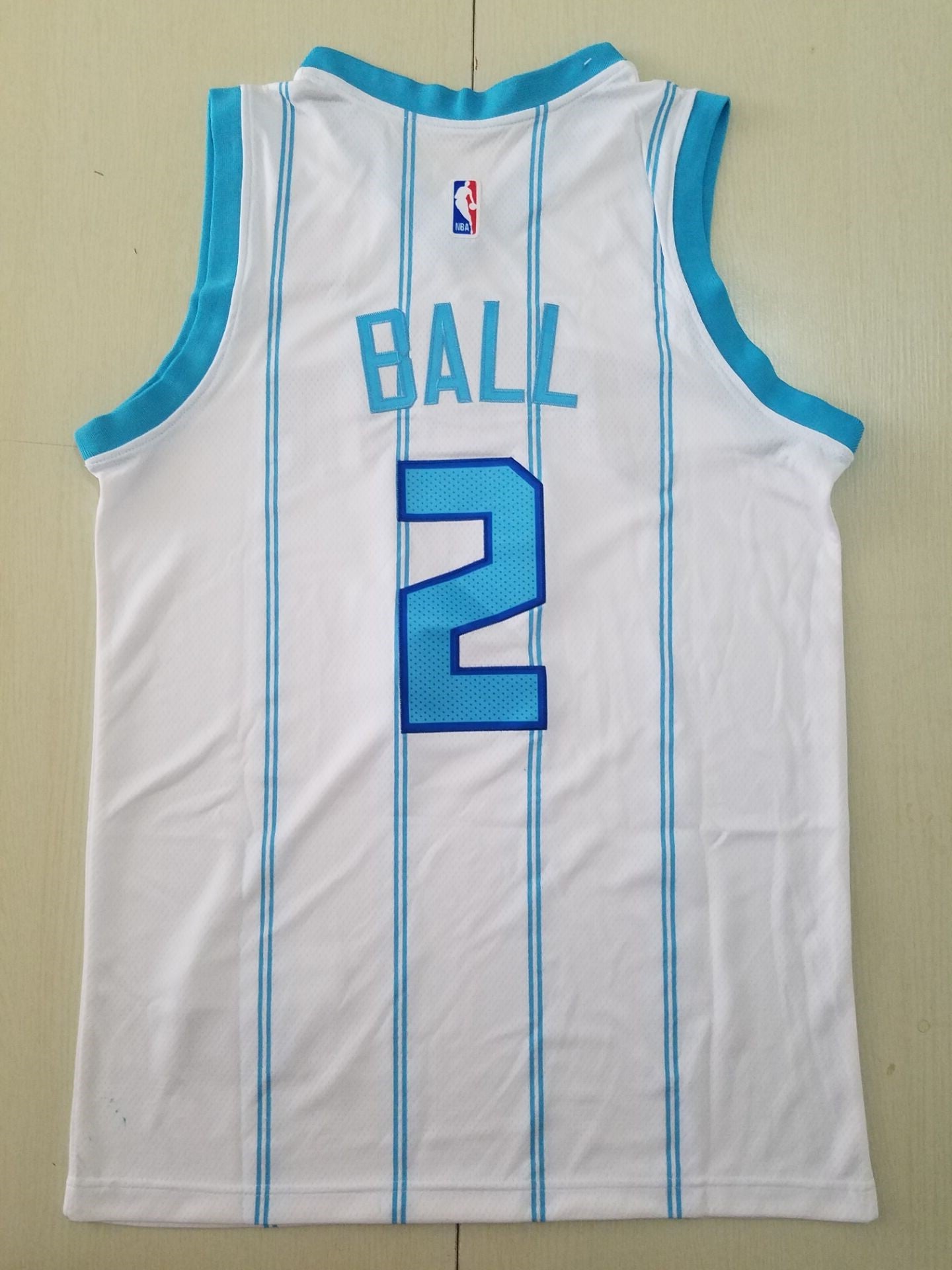 Men's Charlotte Hornets #2 LaMelo Ball White 2020-21 swingman jersey