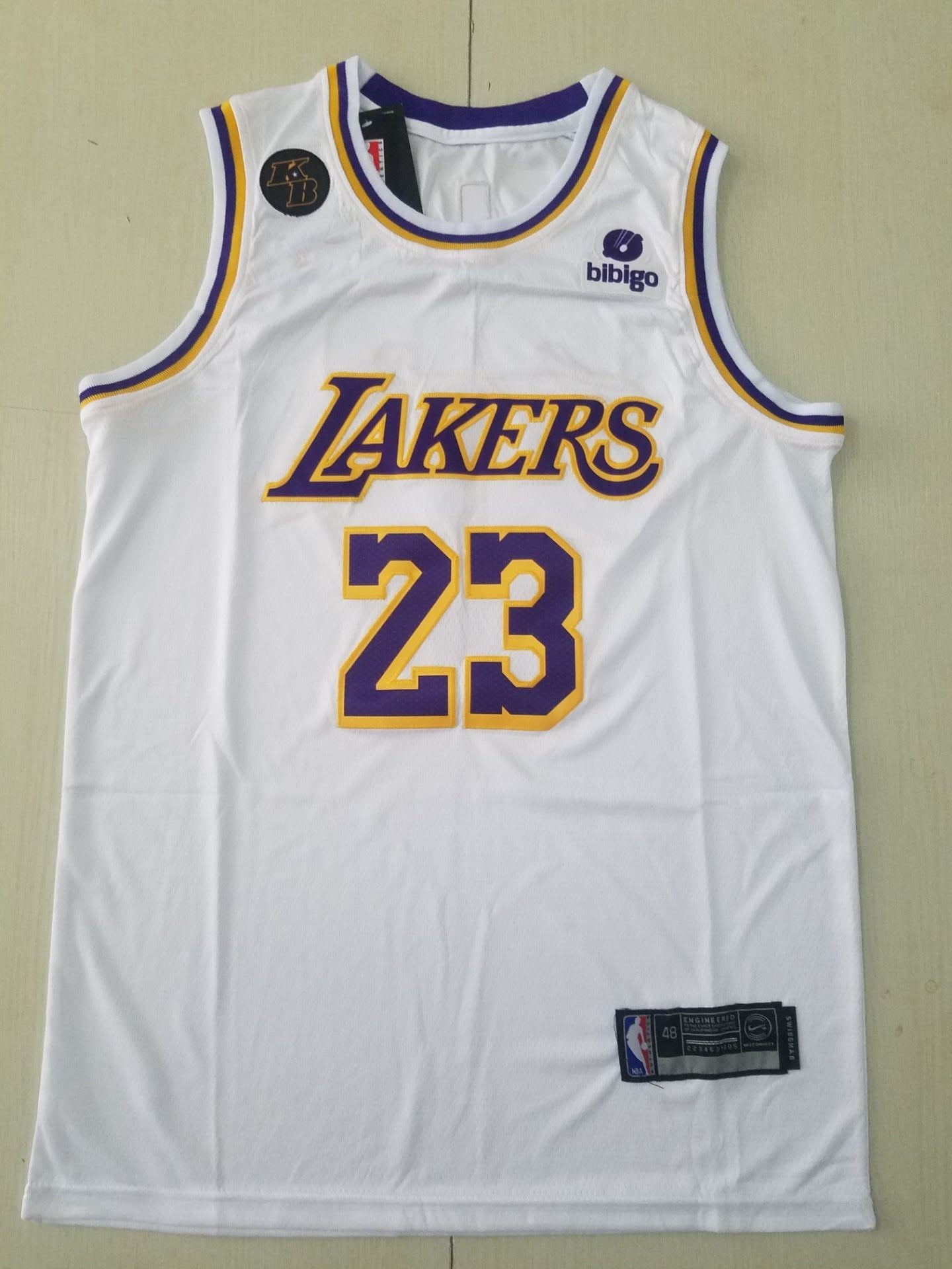 Men's Los Angeles Lakers LeBron James #23 NBA White Swingman Player Jersey