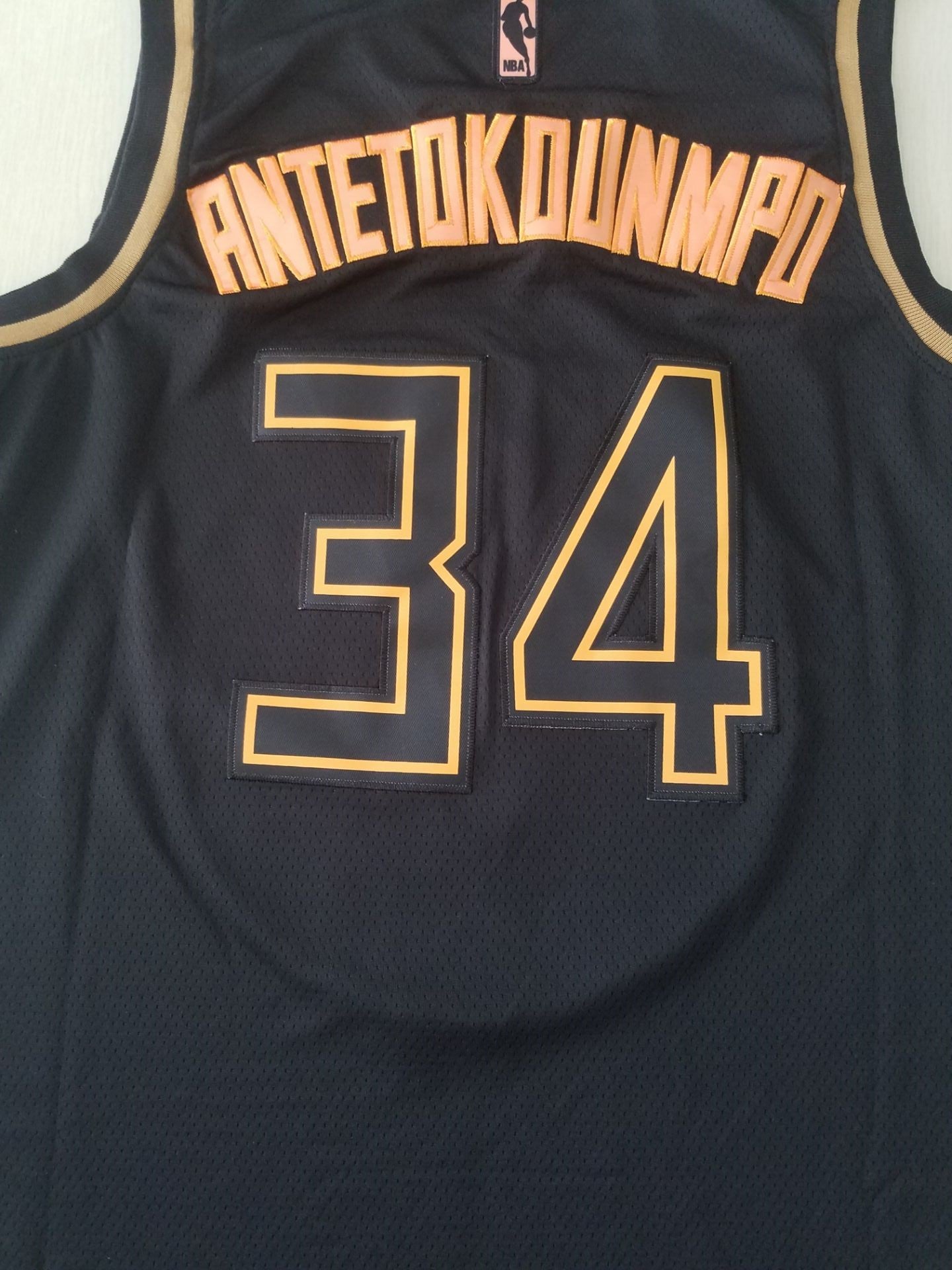 Men's Milwaukee Bucks Giannis Antetokounmpo #34 Black Swingman Player Jersey