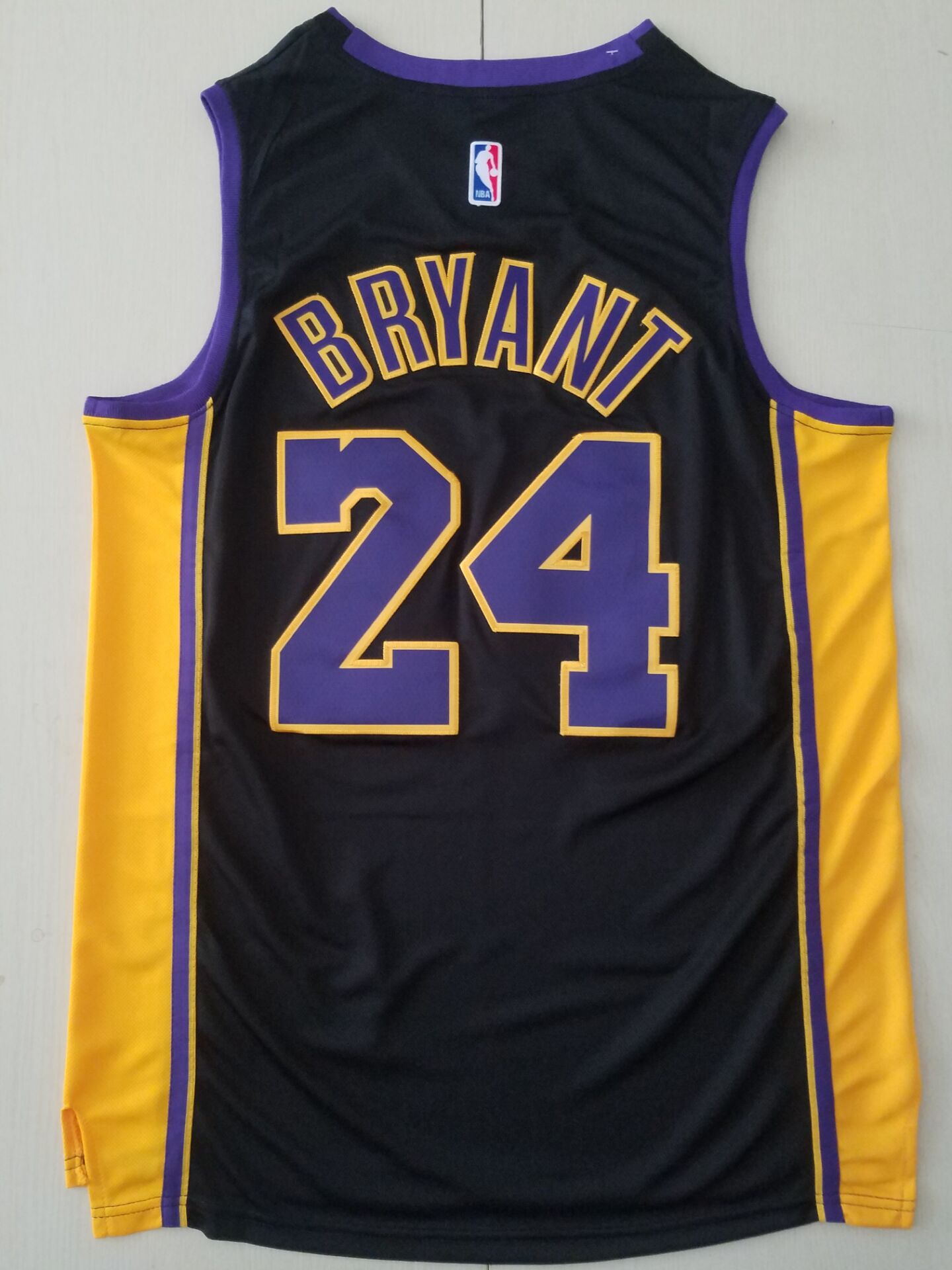 Men's Los Angeles Lakers Kobe Bryant #24 NBA Black Swingman Jersey