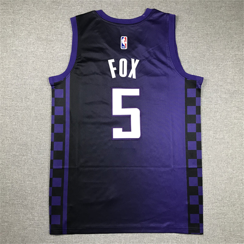 Men's Sacramento Kings De'Aaron Fox #5 Purple Swingman Jersey - Statement Edition