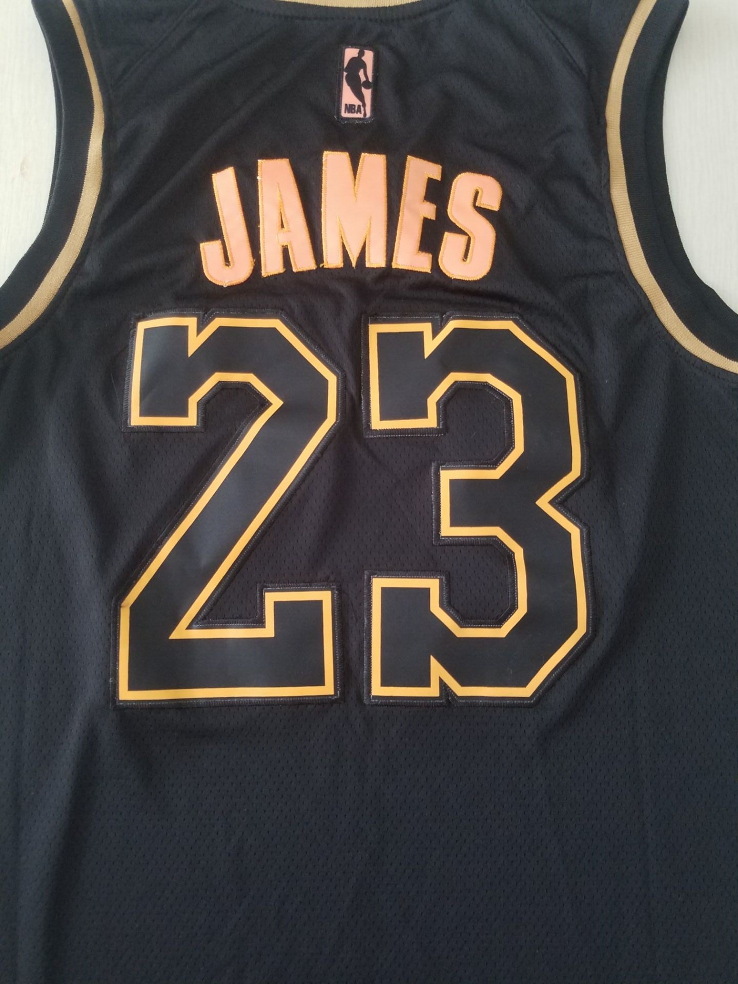 Men's Los Angeles Lakers LeBron James #23 NBA Black Swingman Player Jersey