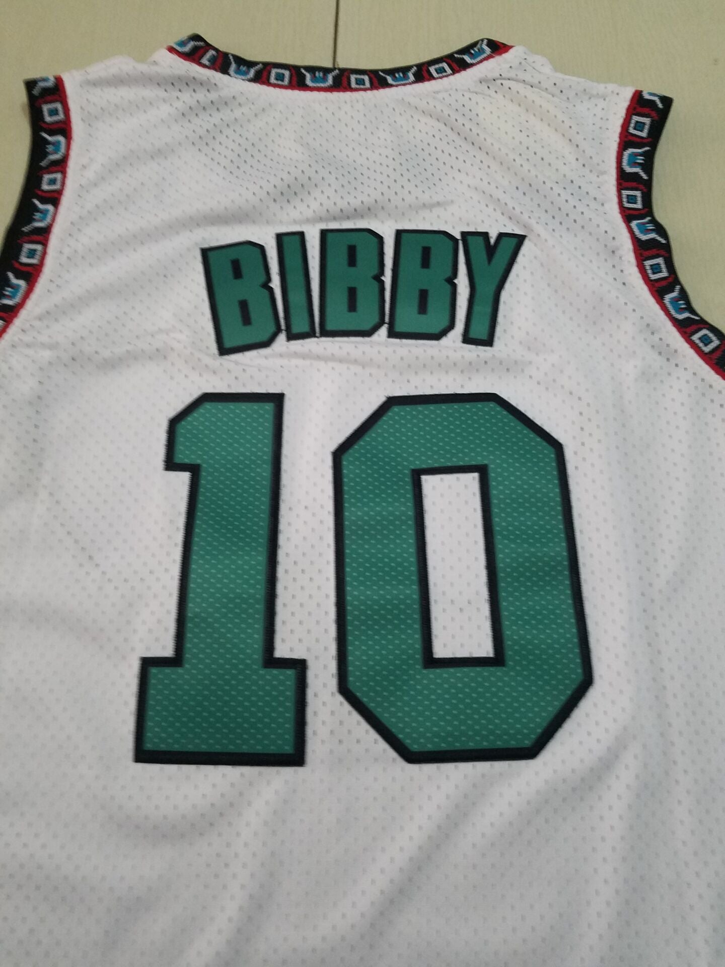 Men's Memphis Grizzlies Mike Bibby #10 White Fast Break Replica Jersey