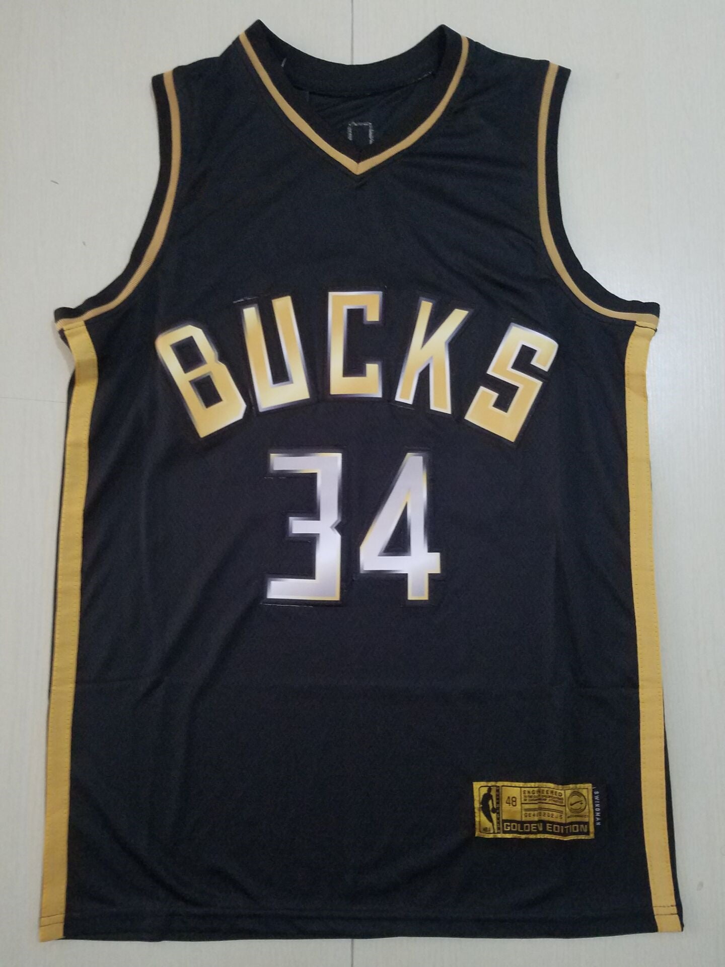 Men's Milwaukee Bucks Giannis Antetokounmpo #34 Black Swingman Jersey