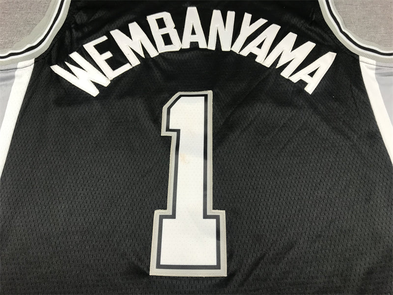 Men's San Antonio Spurs Victor Wembanyama #1 Black 2022/23 Swingman Jersey - Icon Edition