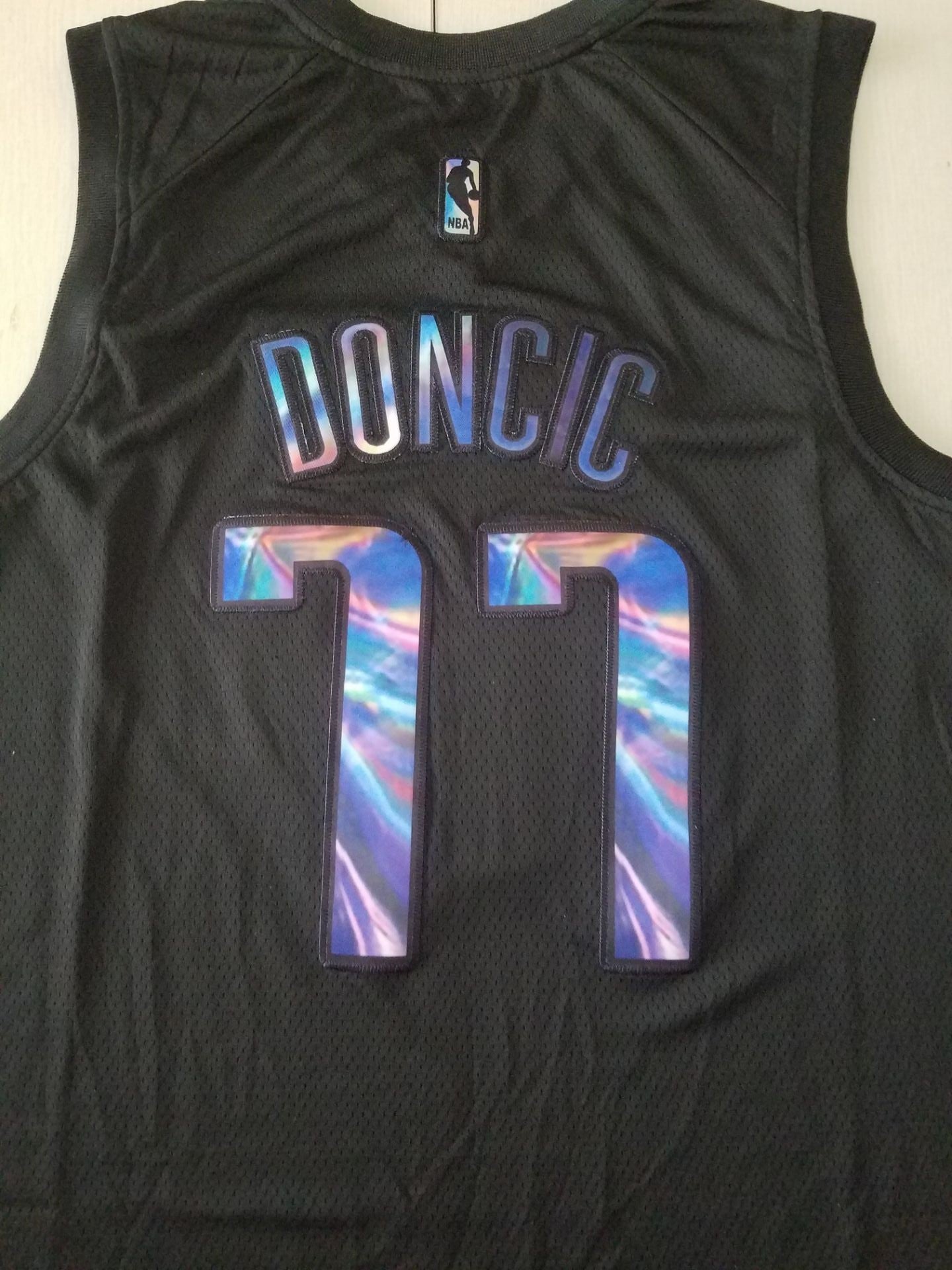 Men's Dallas Mavericks Luka Doncic #77 Black Swingman Game Jersey