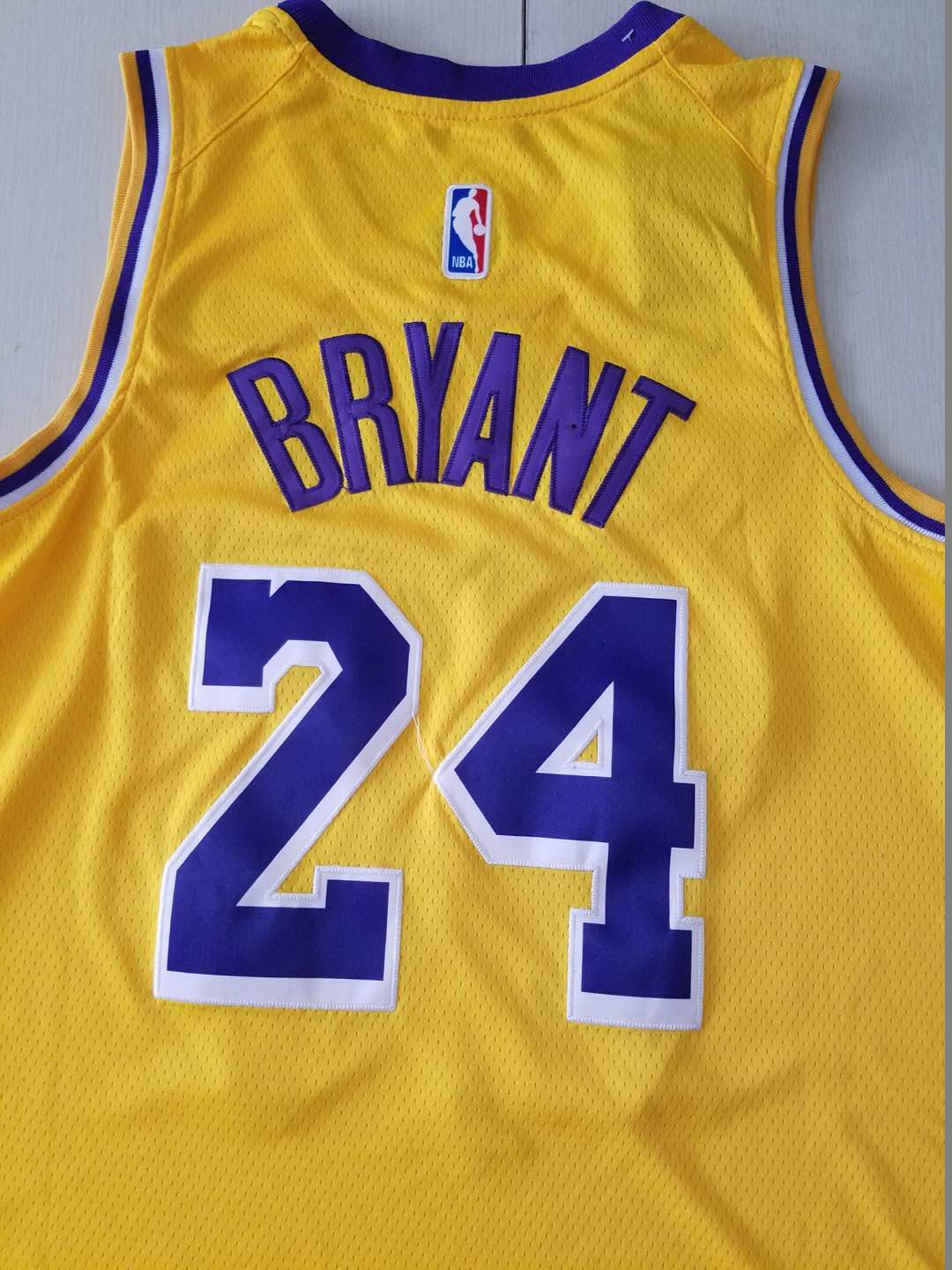 Kobe Bryant Los Angeles Lakers #24 NBA Classics Retro Jersey - Yellow