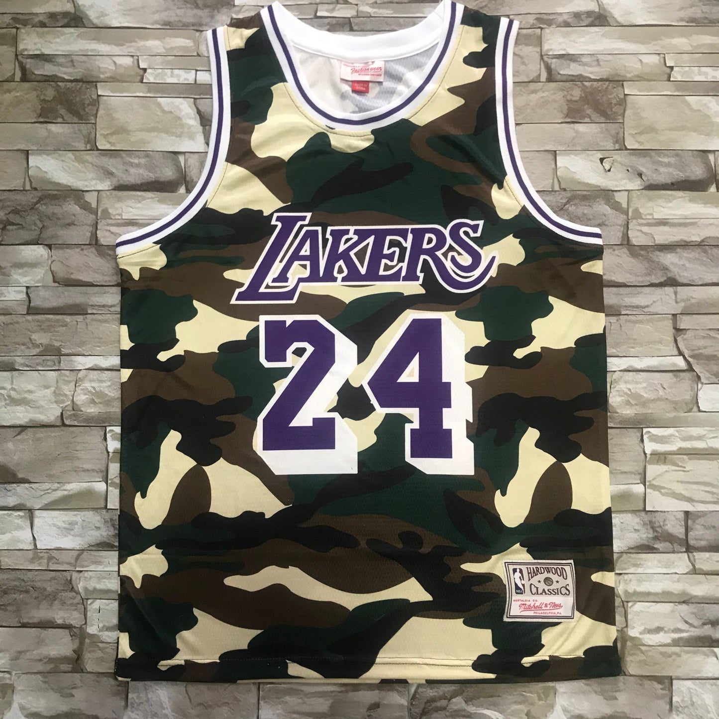 Men's Los Angeles Lakers Kobe Bryant Hardwood Classics Swingman Player Jersey