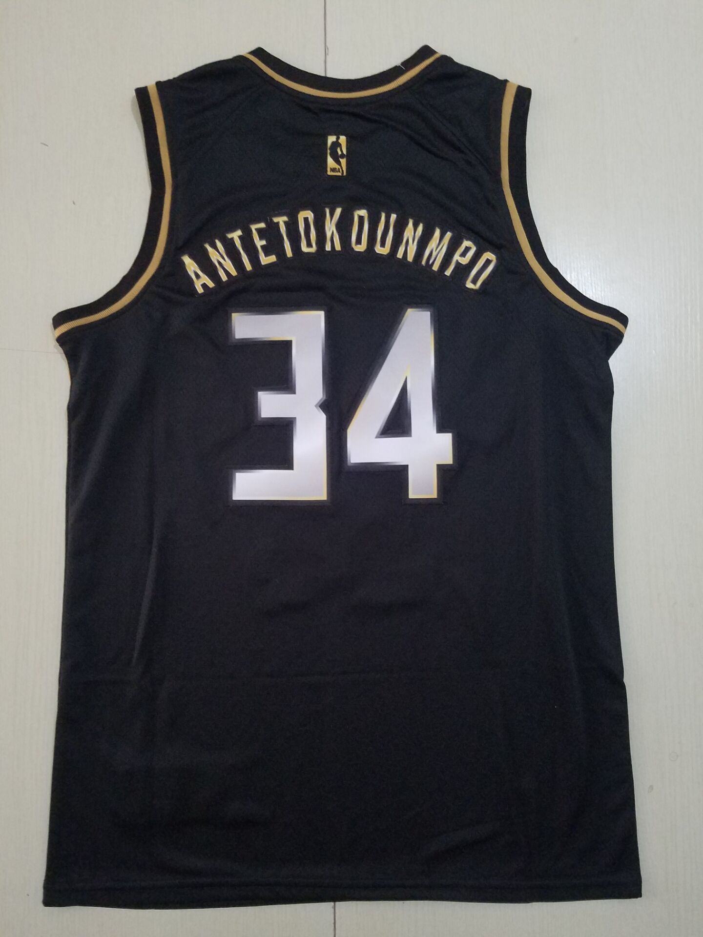 Men's Milwaukee Bucks Giannis Antetokounmpo #34 Black Swingman Jersey