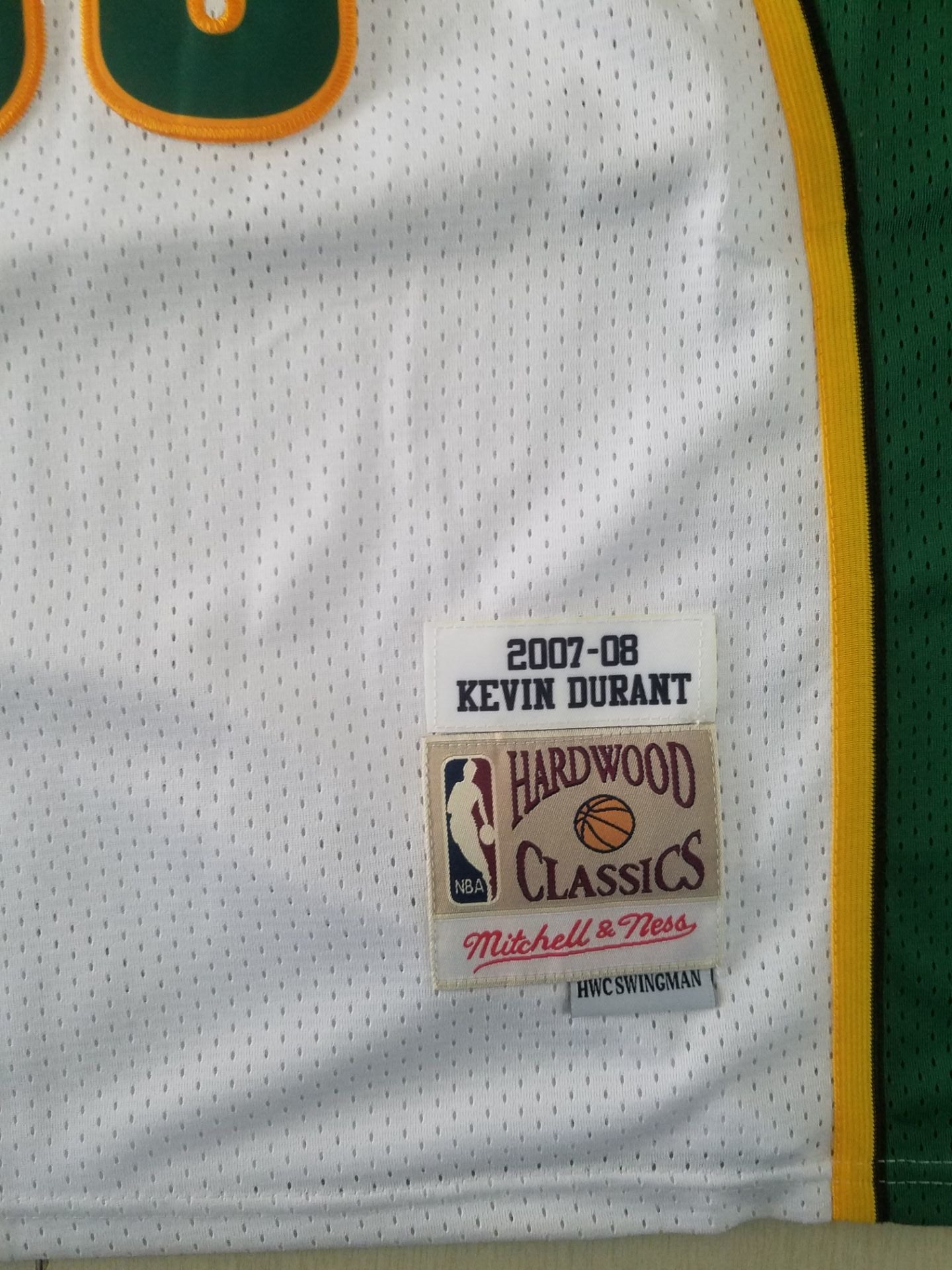 Men's Seattle SuperSonics Kevin Durant 2007-08 White Hardwood Classics Swingman Jersey