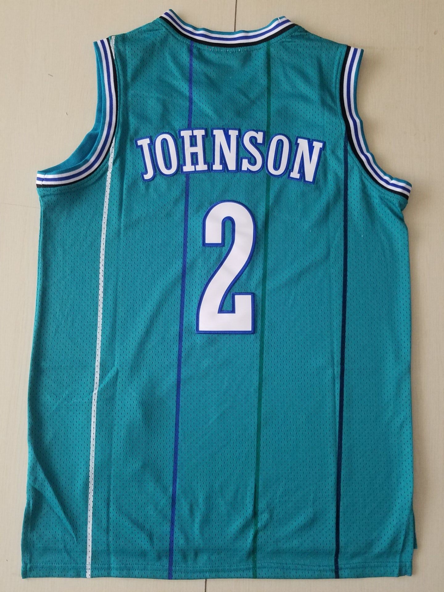 Men's Charlotte Hornets Larry Johnson 1992-93 Hardwood Classics Swingman Jersey