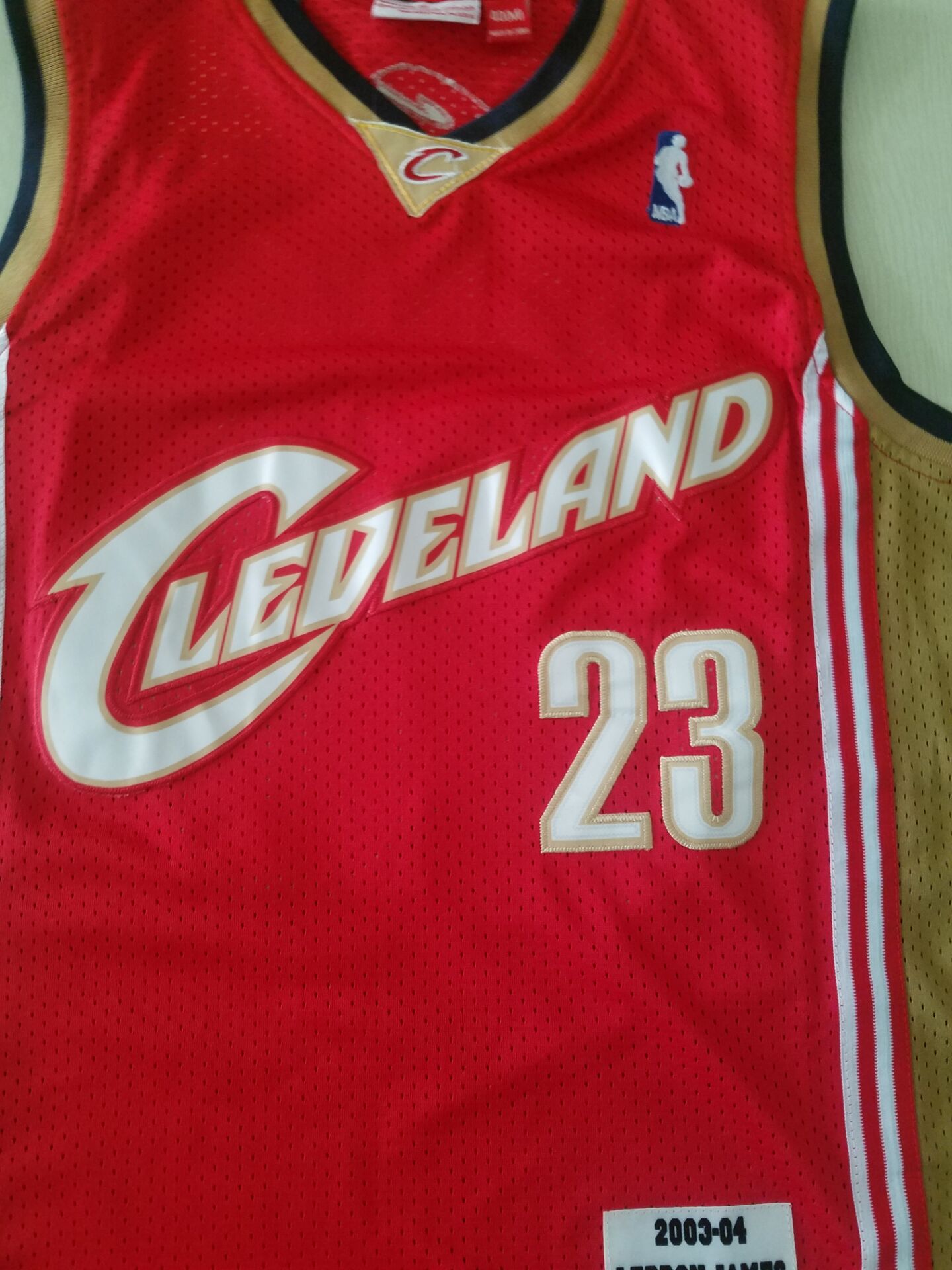 Men's Cleveland Cavaliers LeBron James 2003-04 Hardwood Classics Swingman Jersey