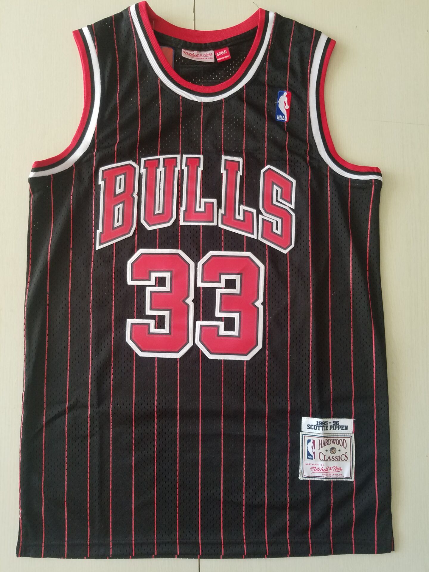 Men's Chicago Bulls Scottie Pippen 1995-96 Hardwood Classics Swingman Jersey