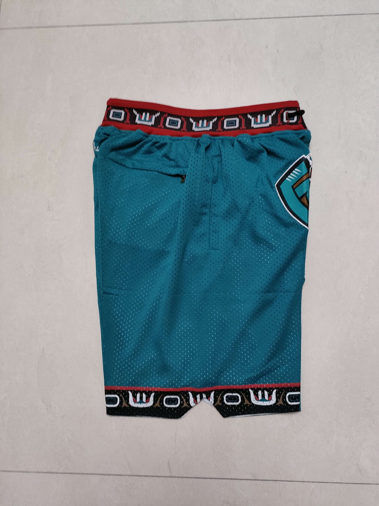 Men's Memphis Grizzlies Green Embroidered Pocket Basketball Shorts