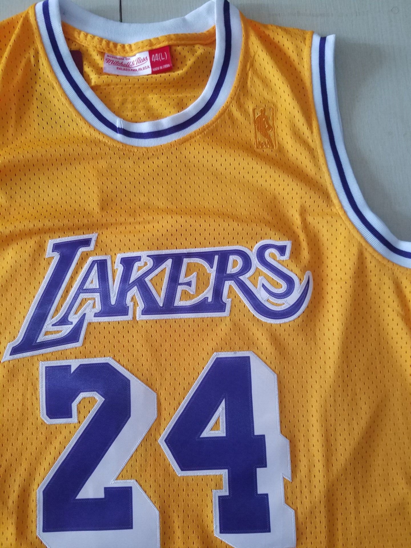 Kobe Bryant Los Angeles Lakers #24 NBA Jersey - Retro Yellow