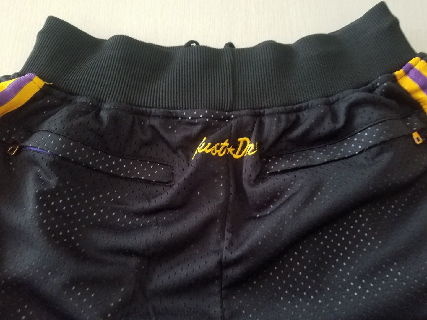 MEN?¡¥S LOS ANGELES LAKERS MAMBA Black BASKETBALL SHORTS