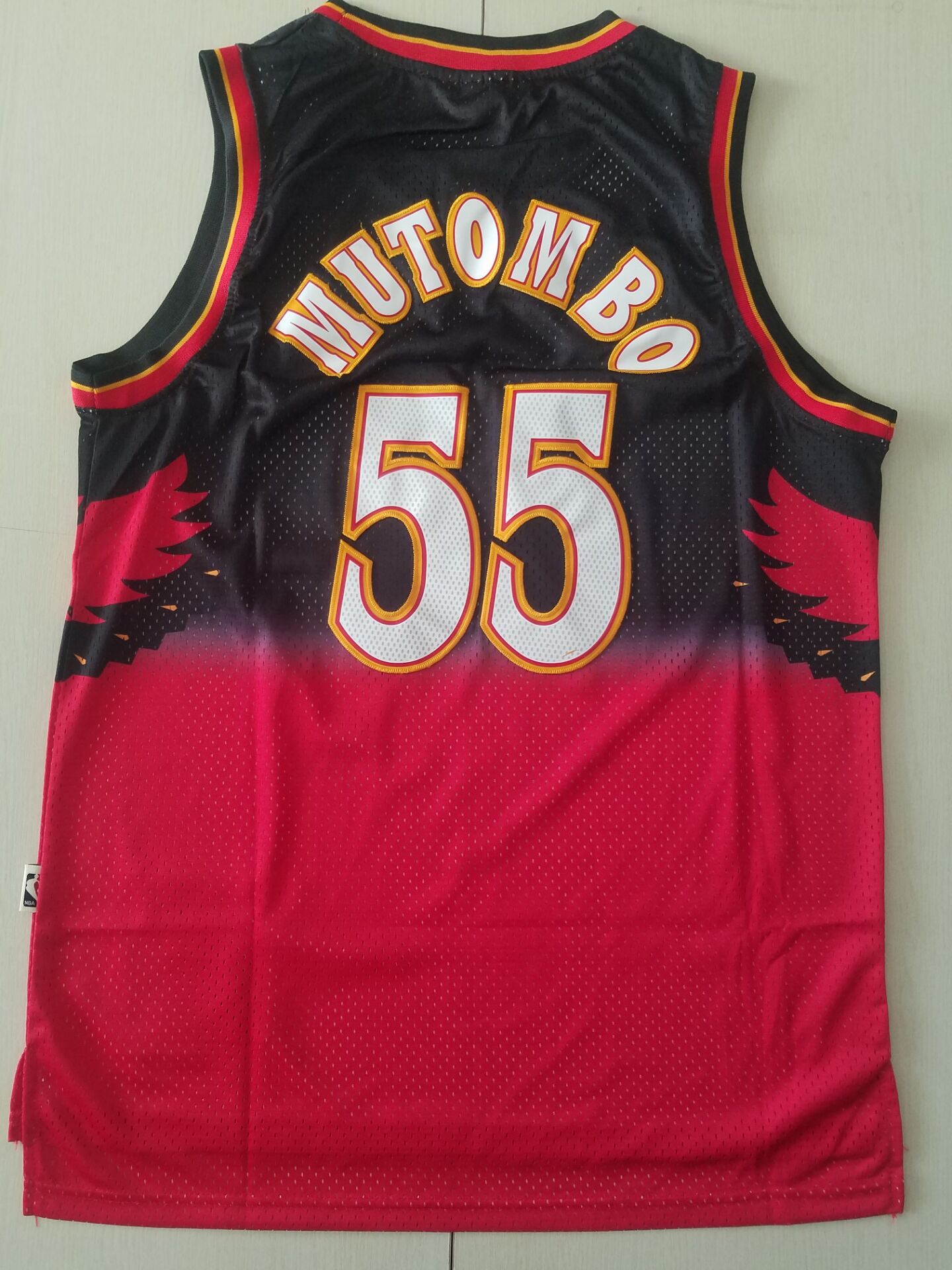 Men's Atlanta Hawks Dikembe Mutombo 1996-97 Hardwood Classics Swingman Jersey