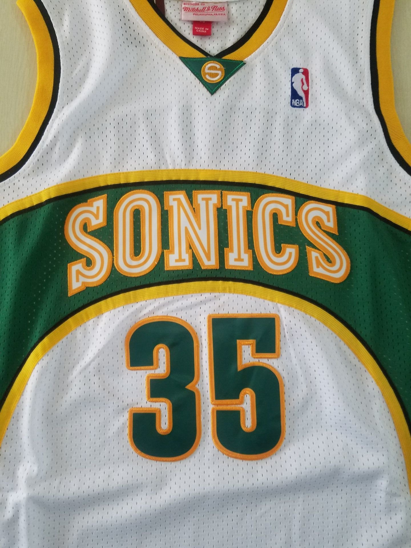 Men's Seattle SuperSonics Kevin Durant 2007-08 White Hardwood Classics Swingman Jersey