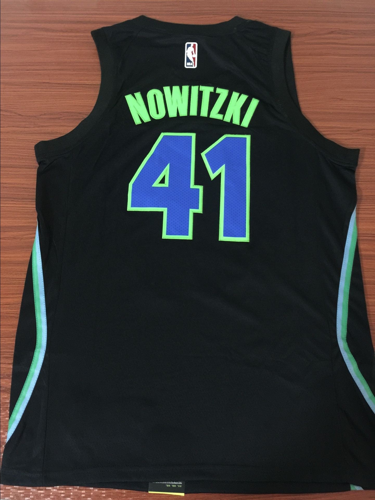 Men's Dallas Mavericks Dirk Nowitzki #41 Black Replica Swingman Jersey