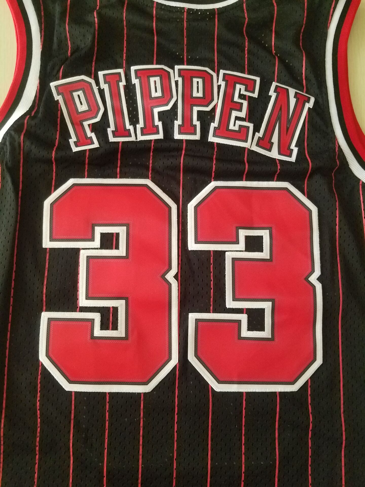 Men's Chicago Bulls Scottie Pippen 1995-96 Hardwood Classics Swingman Jersey