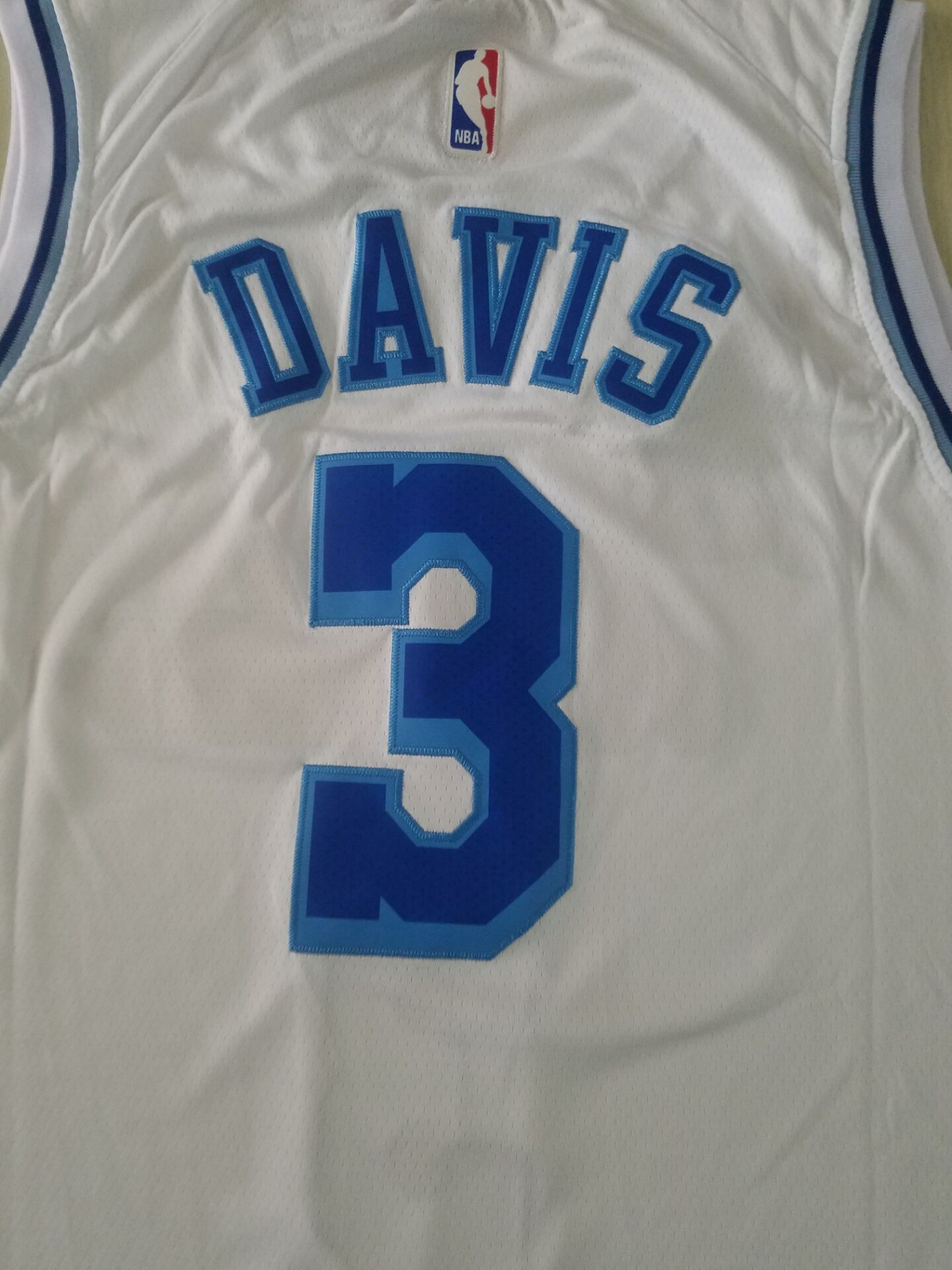 Men's Los Angeles Lakers Anthony Davis White #3 Swingman Jersey