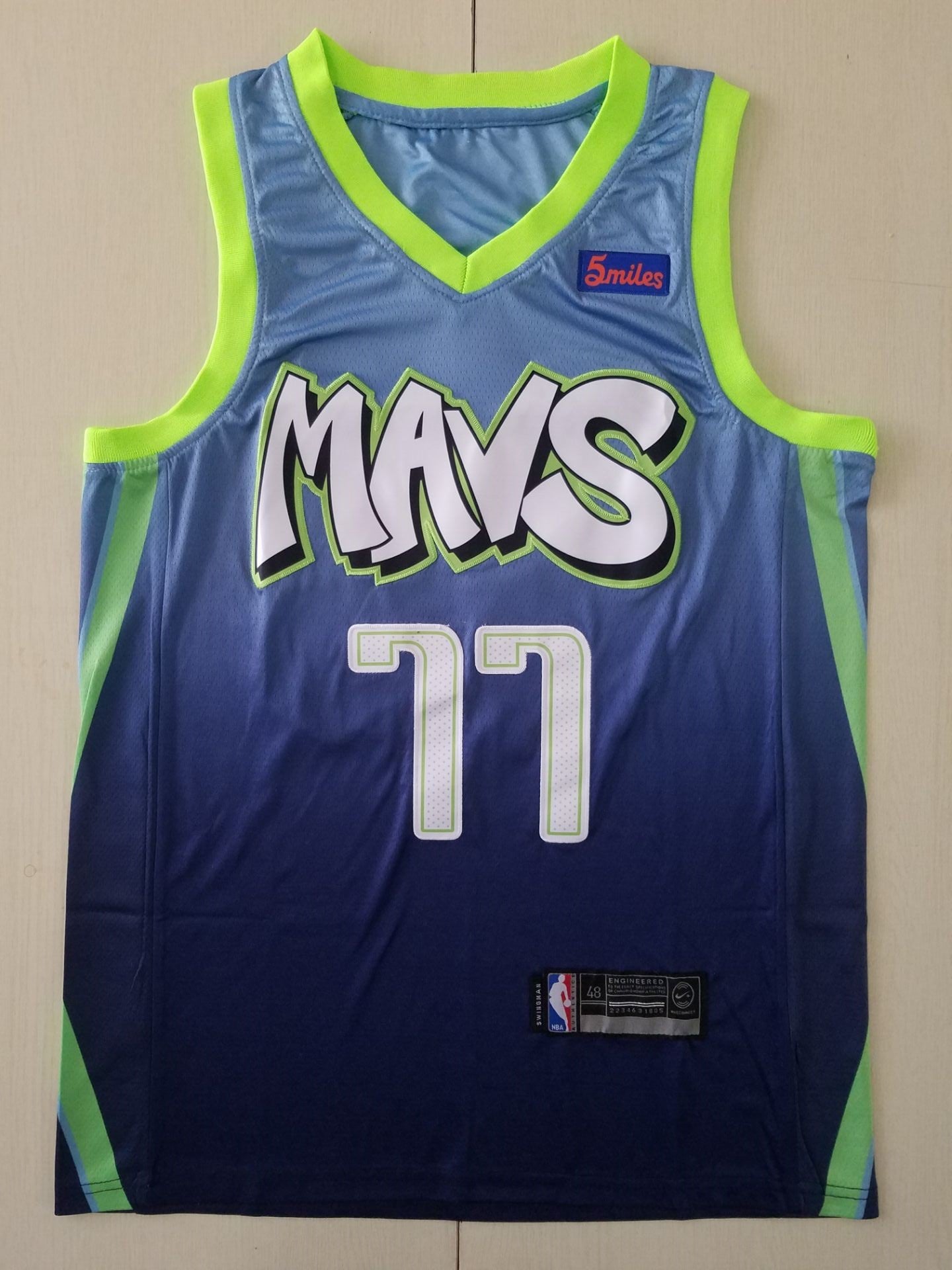 Men's Dallas Mavericks Luka Doncic #77 Blue Replica Jersey