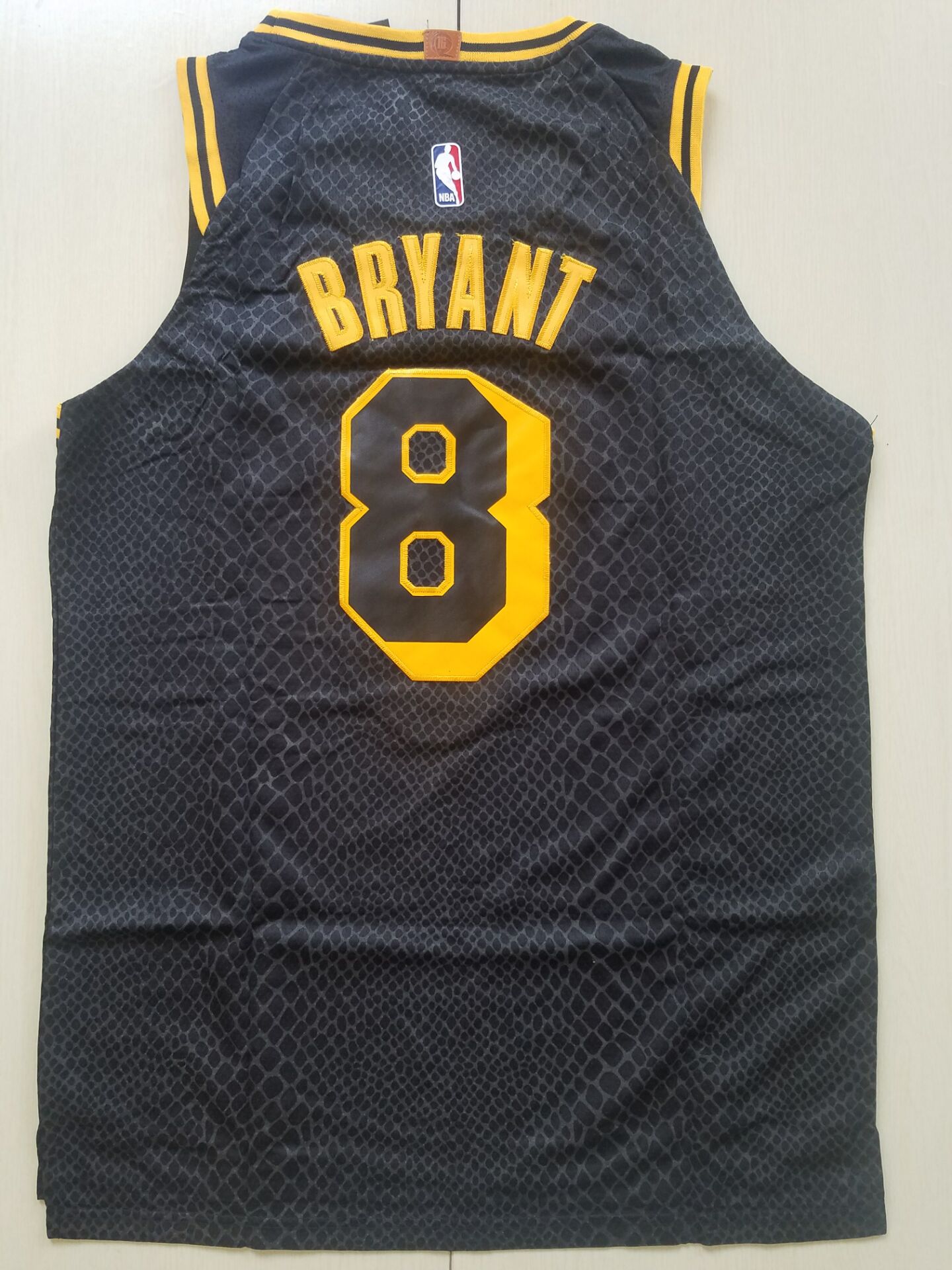 Men's Los Angeles Lakers Kobe Bryant #8 Black Swingman Player Jersey