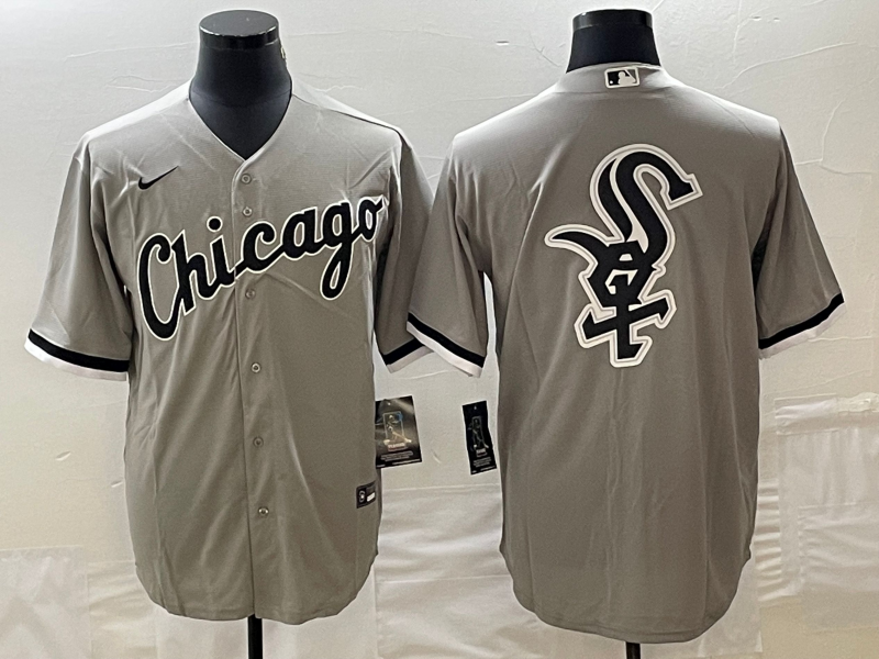 Men's Chicago White Sox Gray Replica Team Jersey