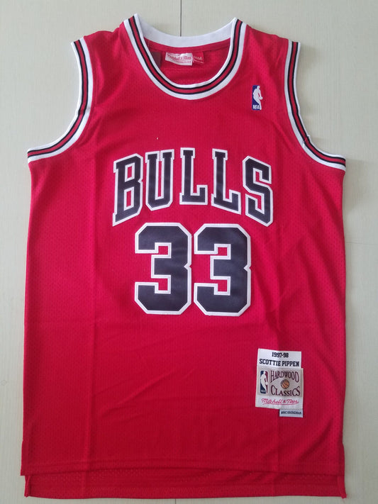 Men's Chicago Bulls Scottie Pippen 1997-98 Red Hardwood Classics Swingman Jersey