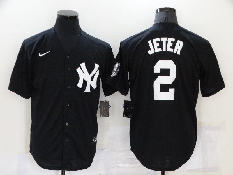 Men's New York Yankees Derek Jeter #2 Black Replica Baseball Jersey