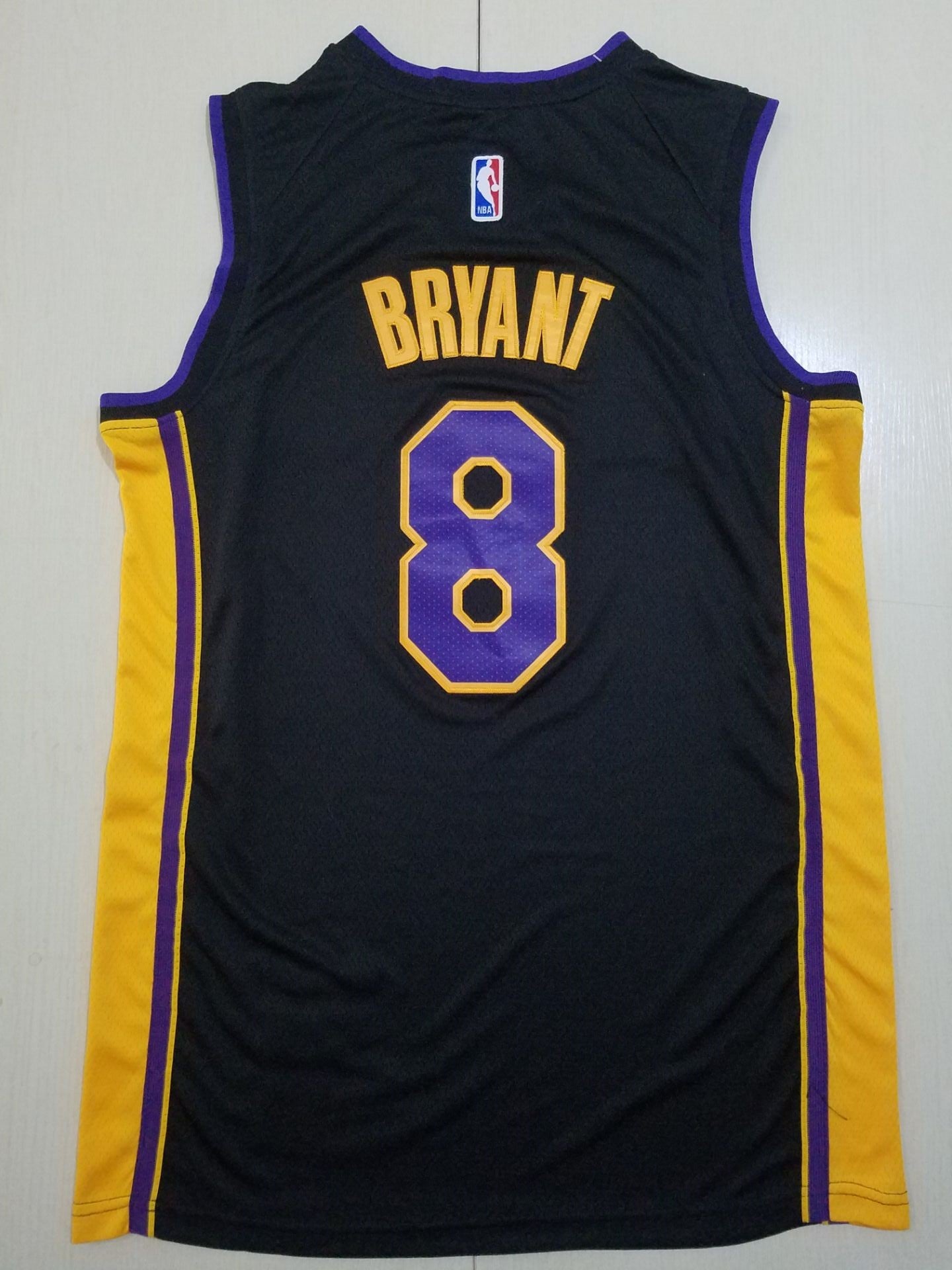 Men's Los Angeles Lakers Kobe Bryant Black #8 Swingman Player Jersey