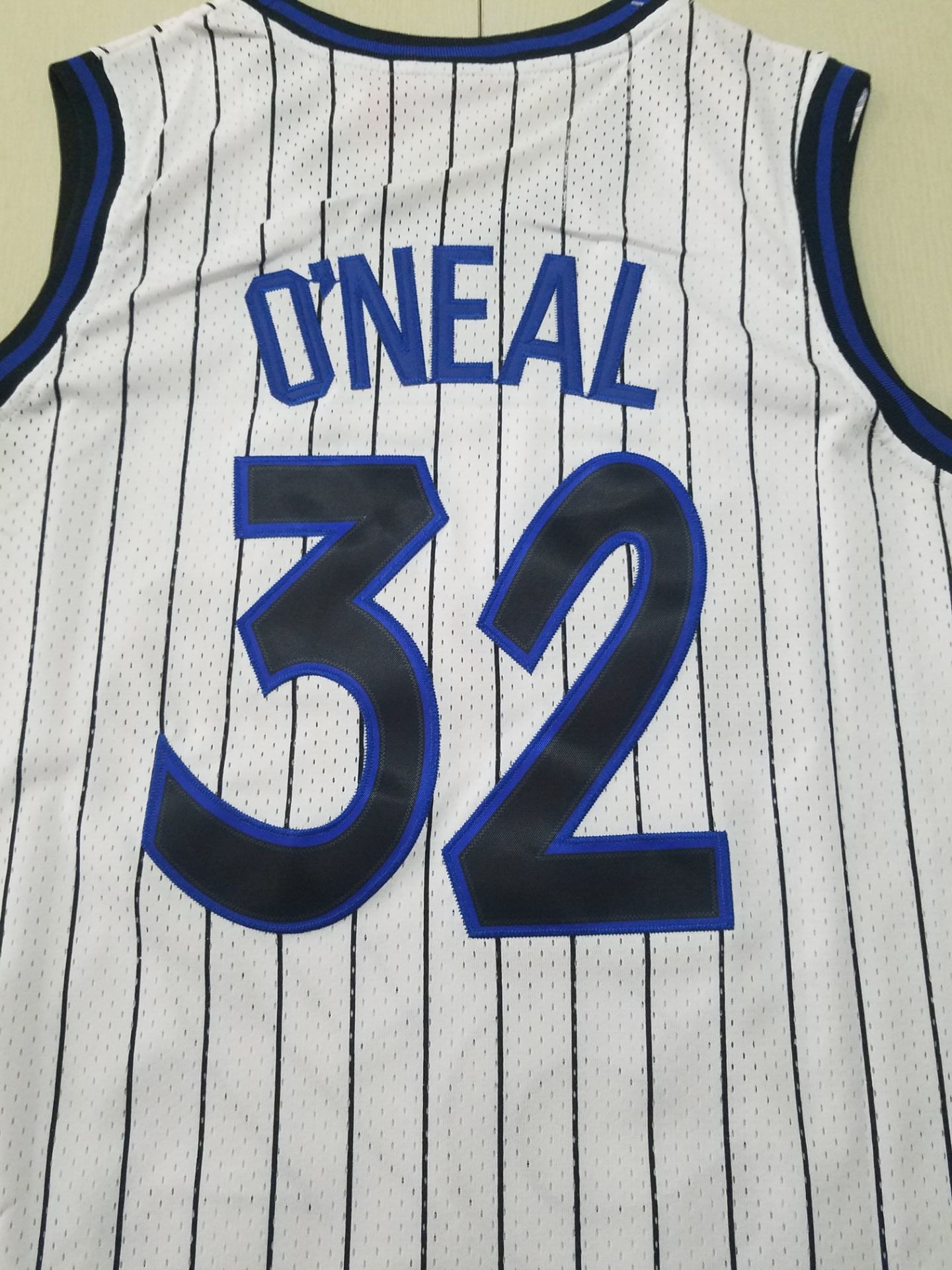 Men's Orlando Magic Shaquille O'Neal White Classics 1994-95 Swingman Jersey