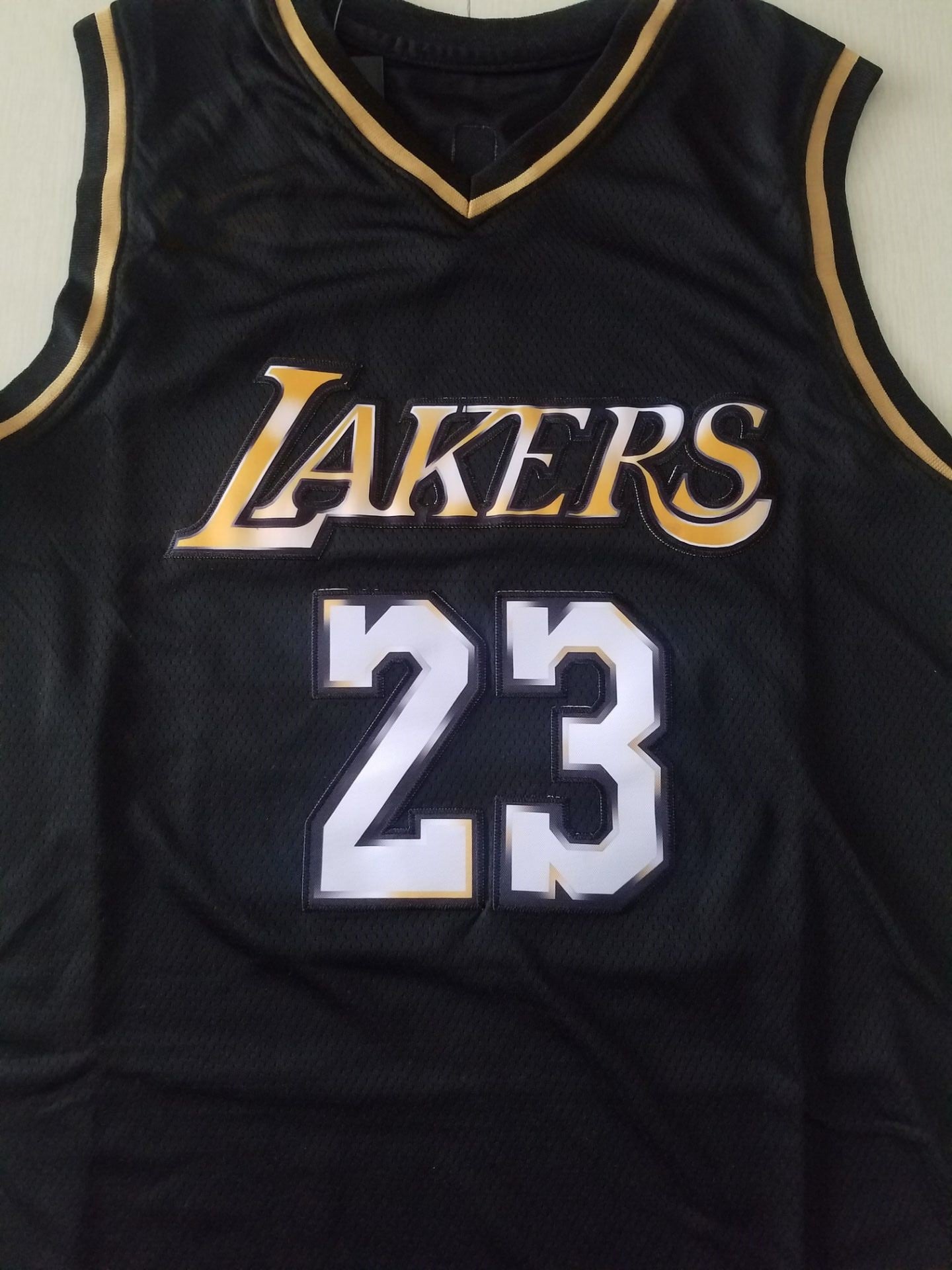 Men's Los Angeles Lakers LeBron James #23 Black Swingman Player Jersey