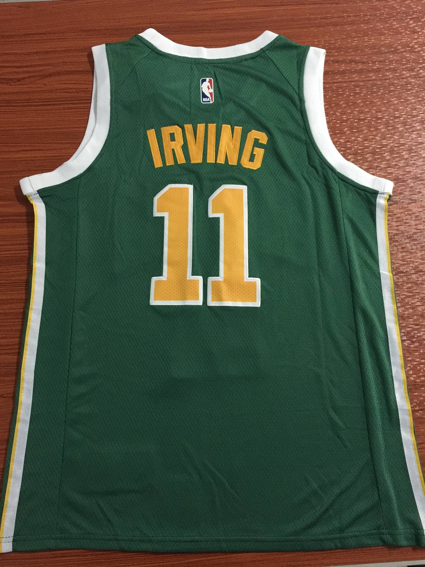 Men's Boston Celtics Kyrie Irving #11 Green Swingman Jersey