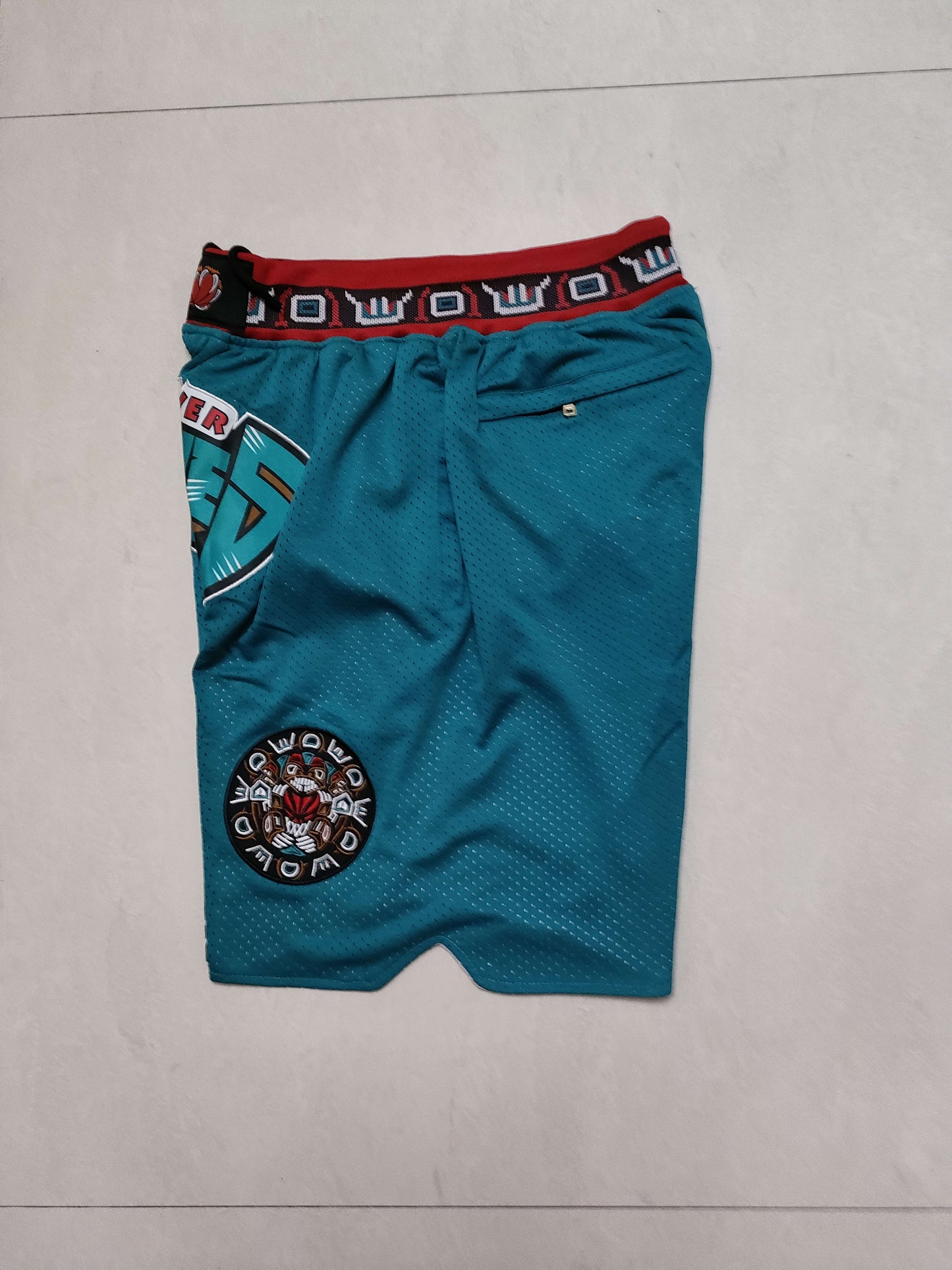 Men's Memphis Grizzlies Green Embroidered Pocket Basketball Shorts